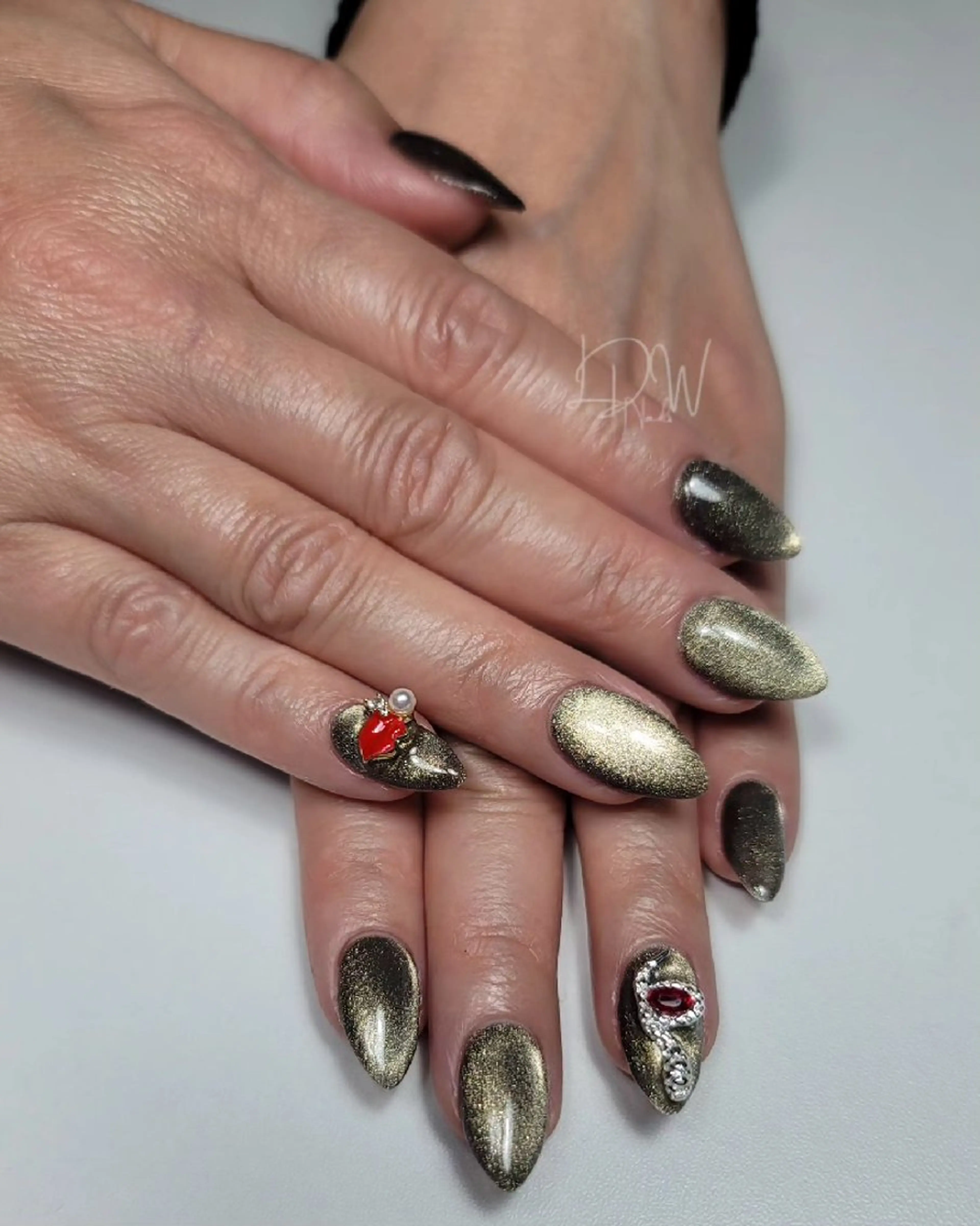 ネイル ハンドネイル ハンドケア Nails_l.d.w所属・nails_ l.d.wのネイルデザイン