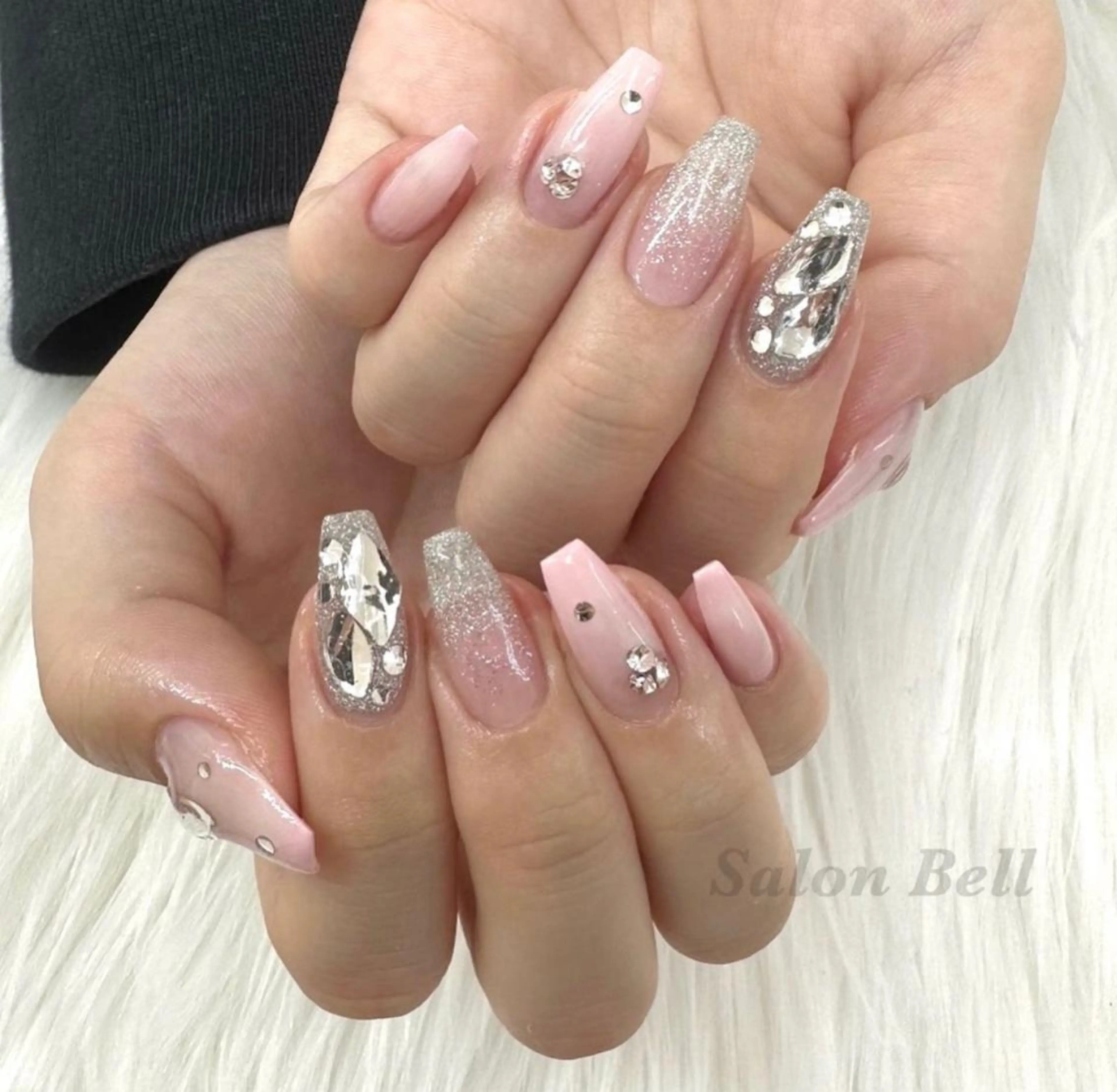 ネイル Bell 富田林店 SAYAKAのネイルデザイン