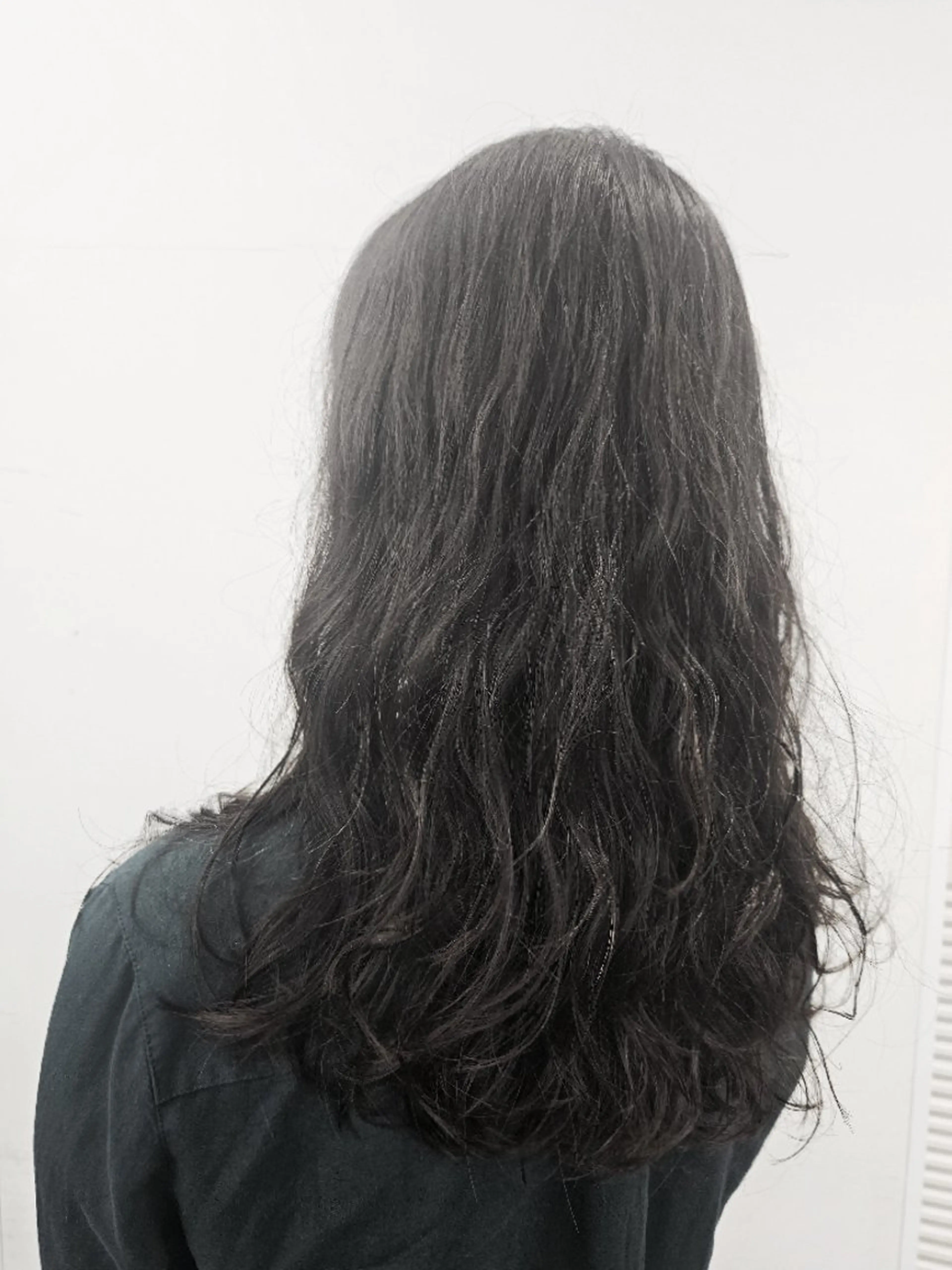 パーマ セミロング セミロングパーマ くせ毛 あいだ🐼ミニモ 限定クーポン掲載中のヘアスタイル