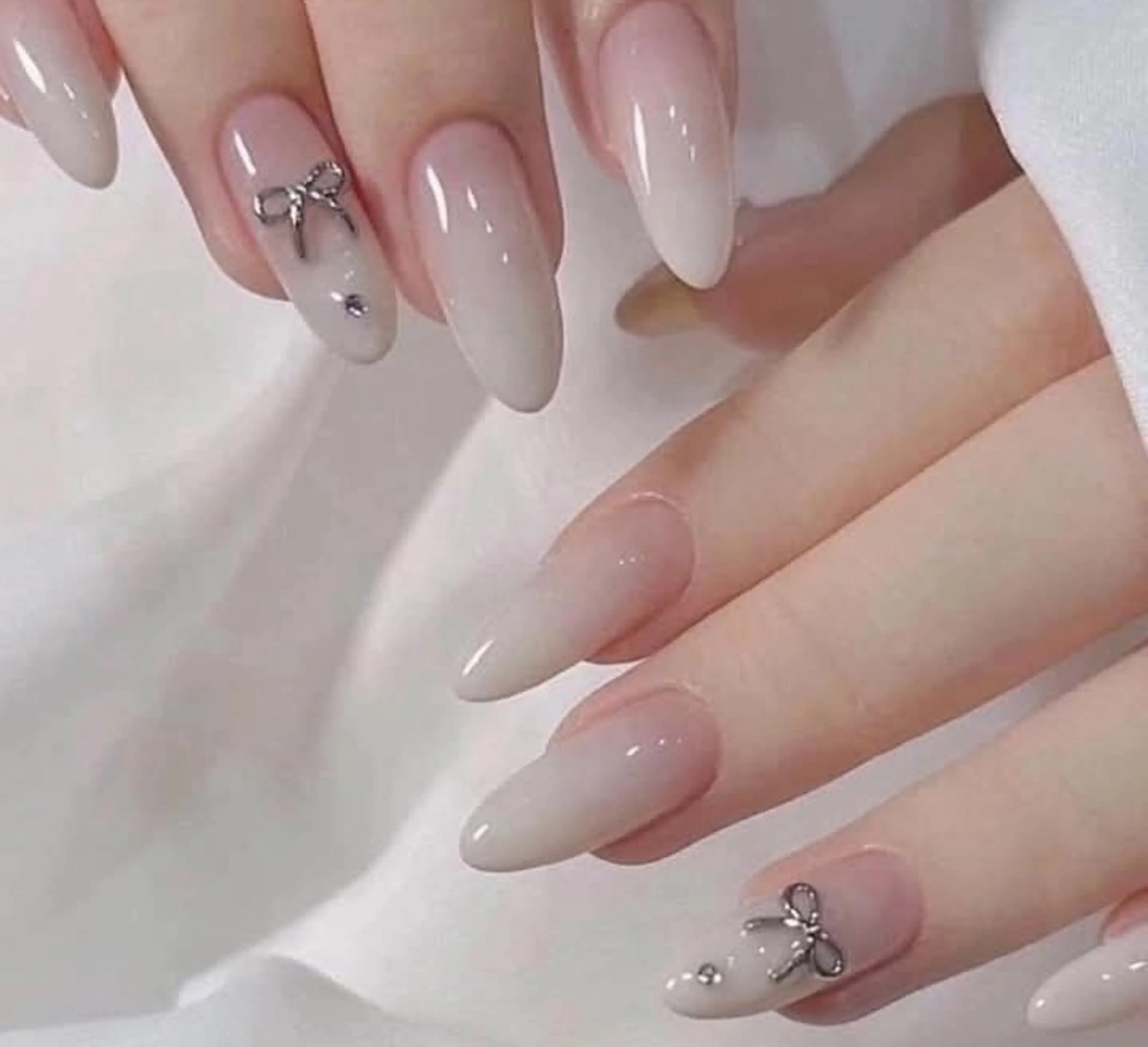 ネイル ヒナネイルサロン所属・Hina ネイルサロンのネイルデザイン