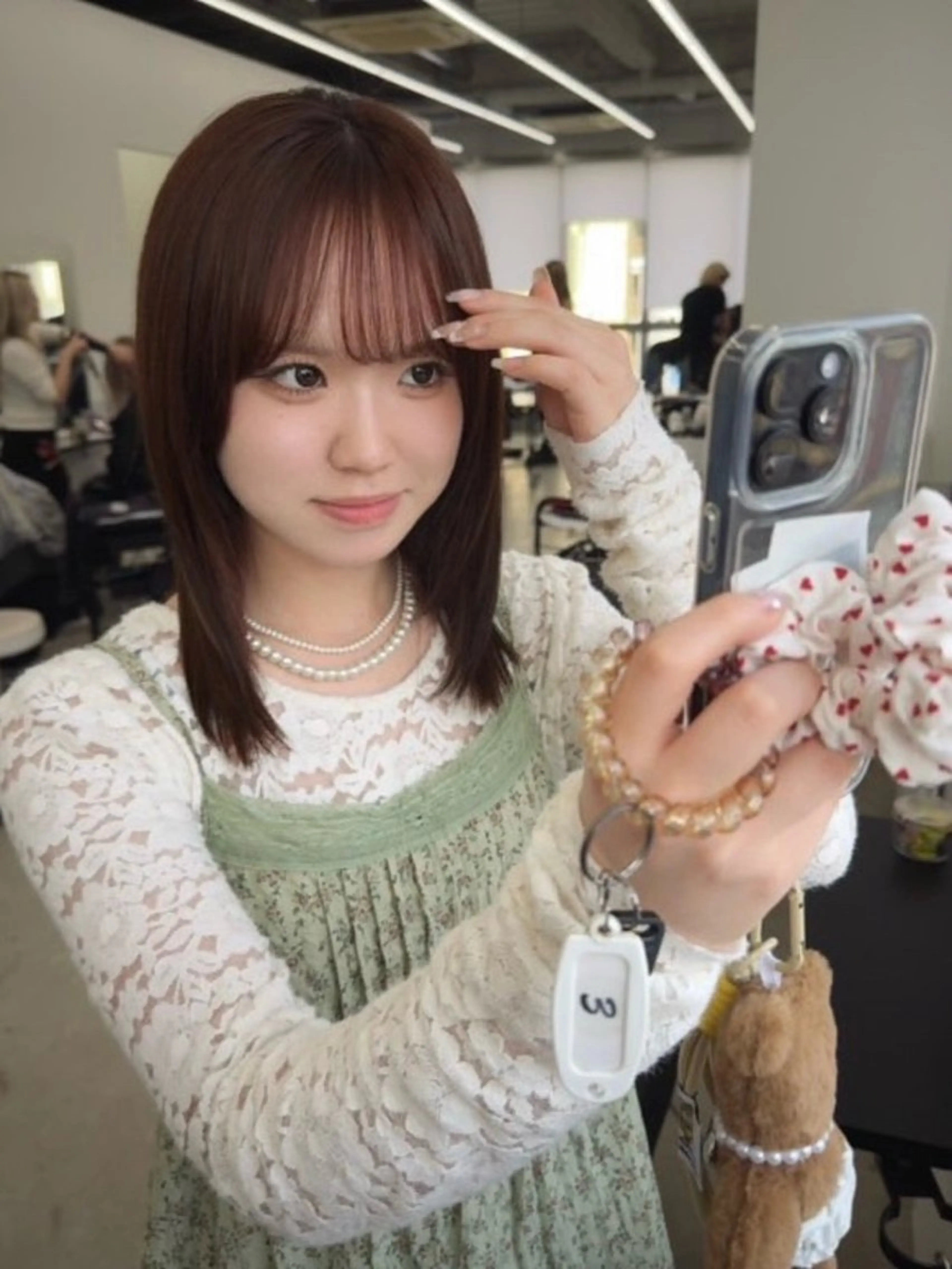 カラー ブラウンカラー オレンジ オレンジブラウン 服部 しおんのヘアスタイル