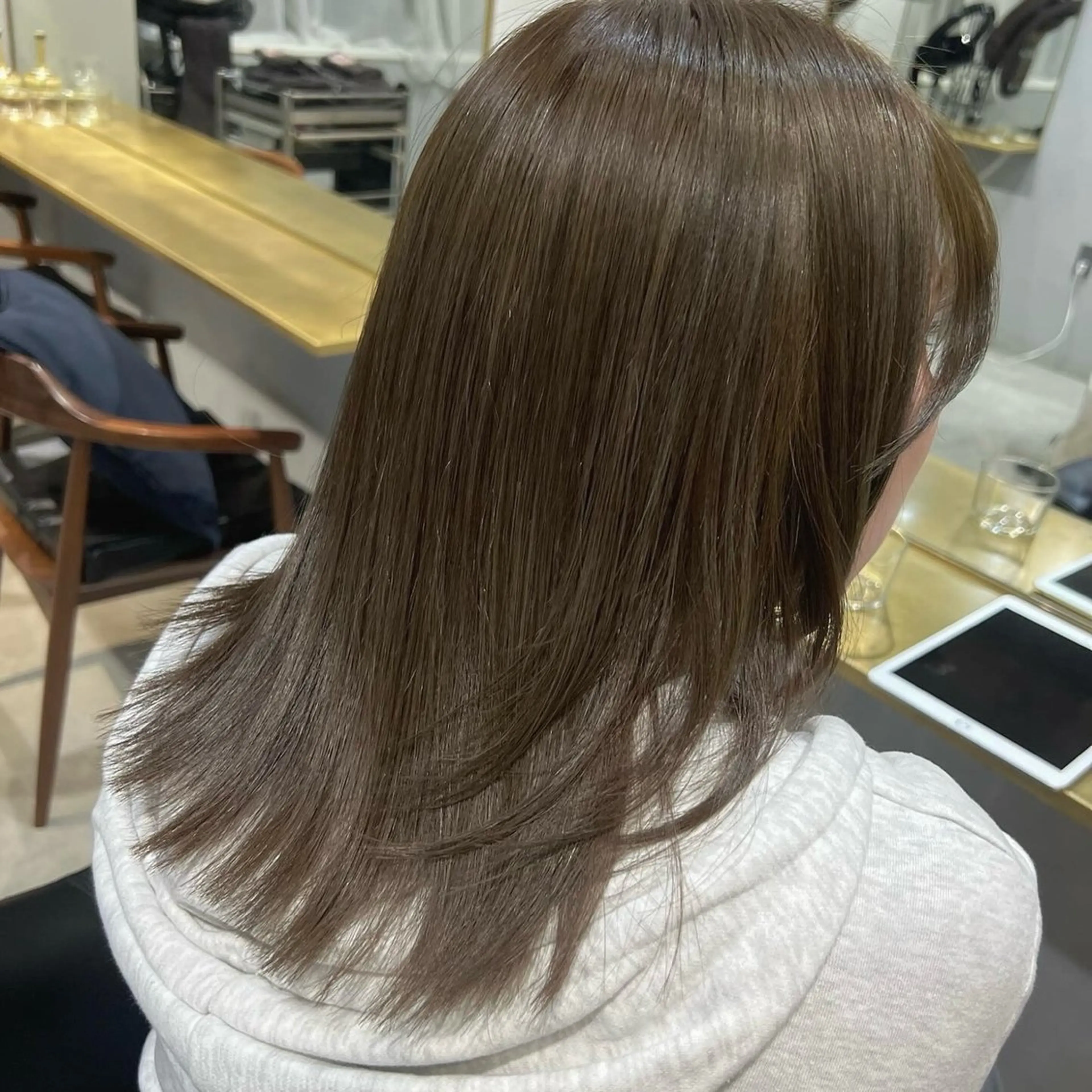 ミディアム カラー ベージュカラー オリーブベージュ カット ヘアカラー akane/ベージュ /オリーブ/ブラウンのヘアスタイル