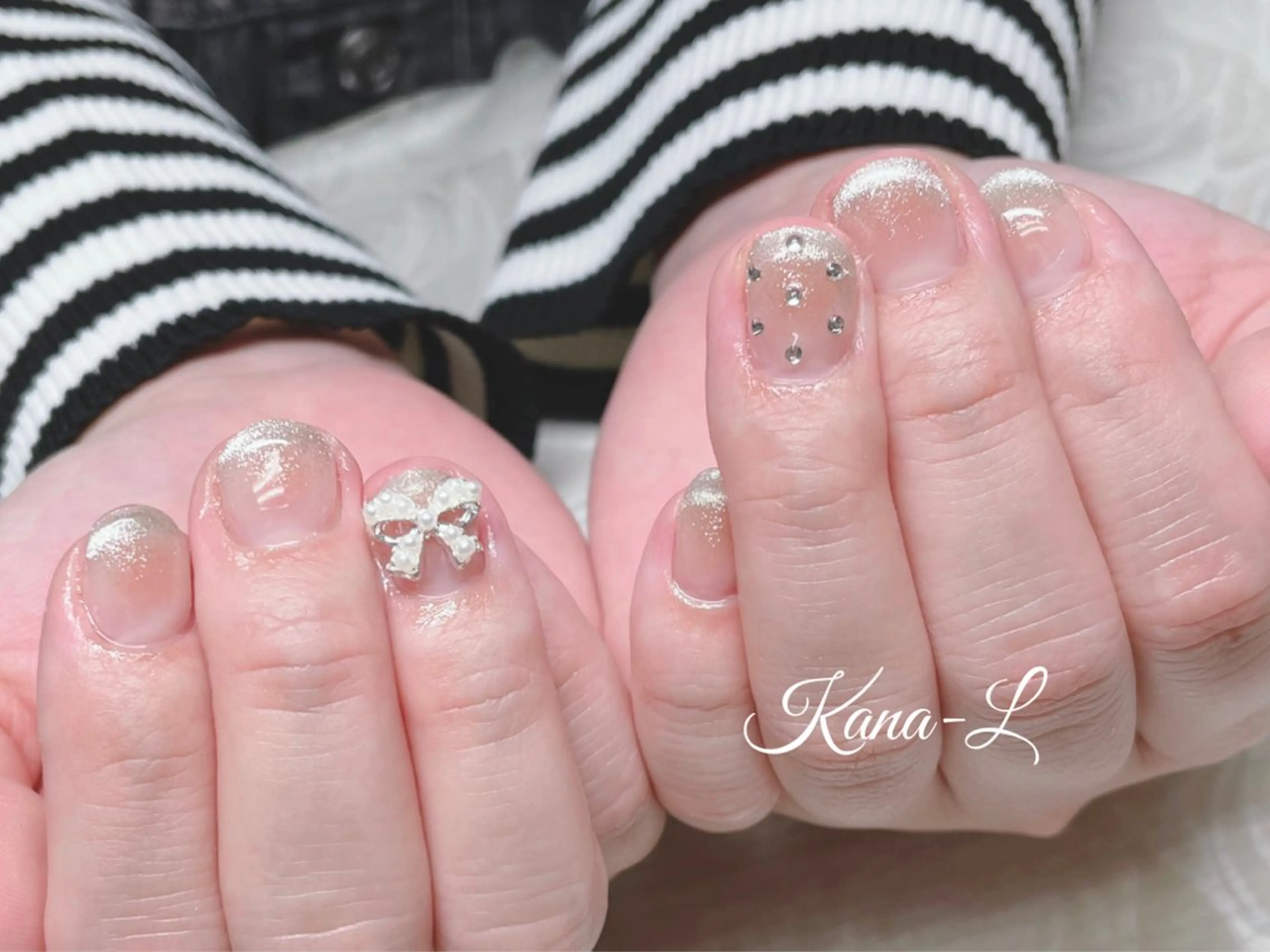 ネイル 芦辺 香奈のネイルデザイン