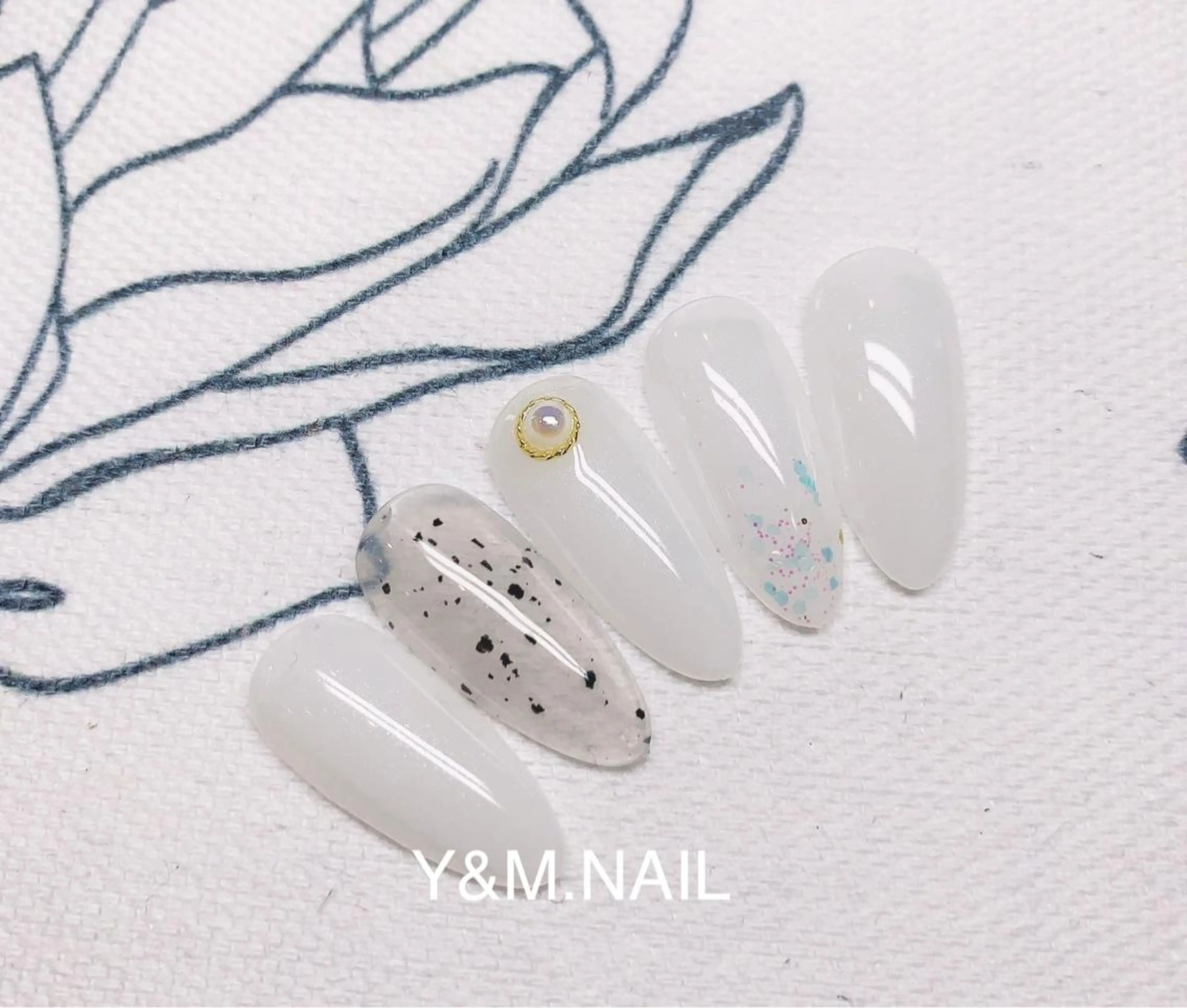 カラー ネイル Ui_Amor (パラジェル)のネイルデザイン