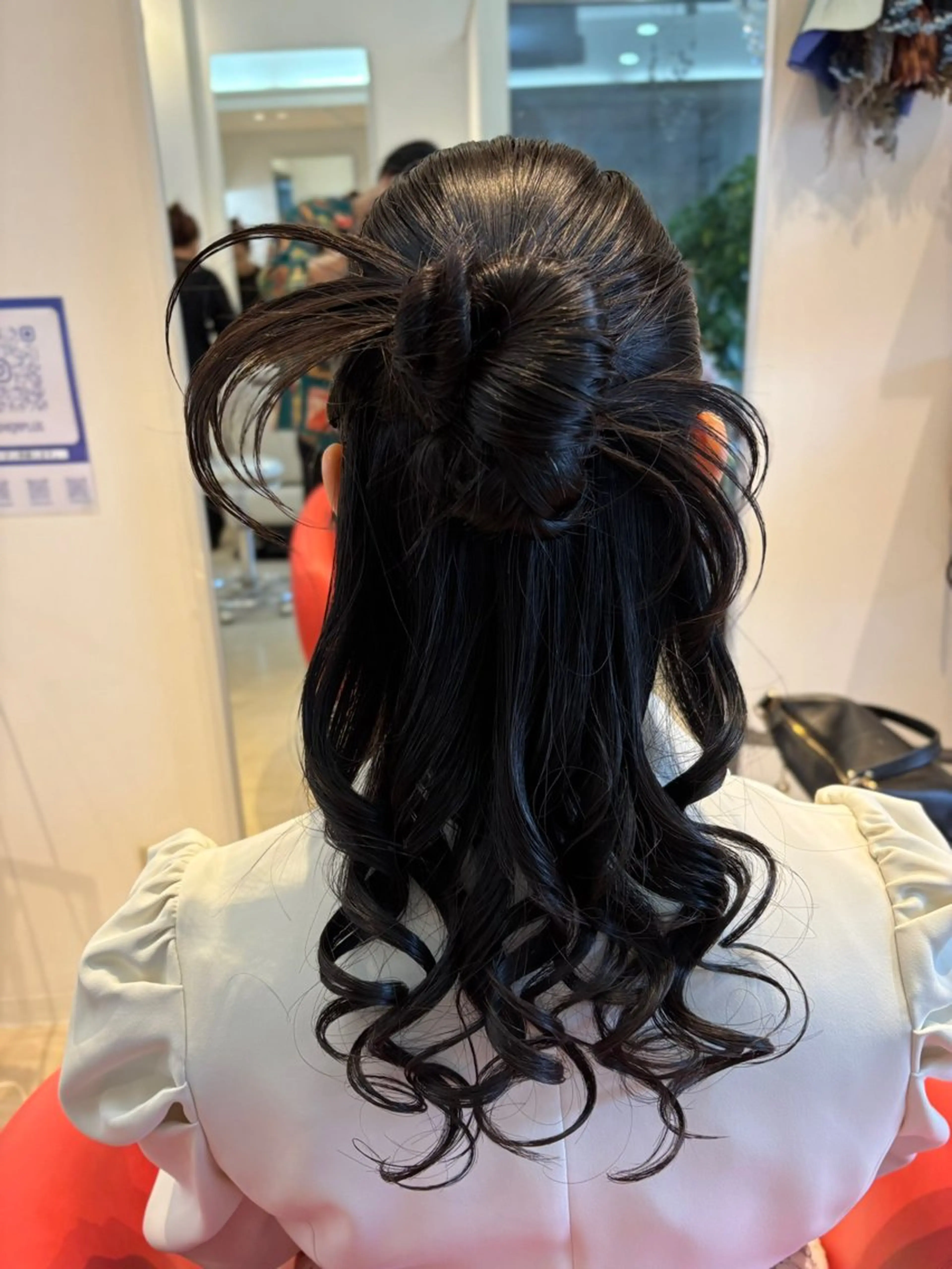 ロング ヘアセット lachiq R+ カイトのヘアスタイル