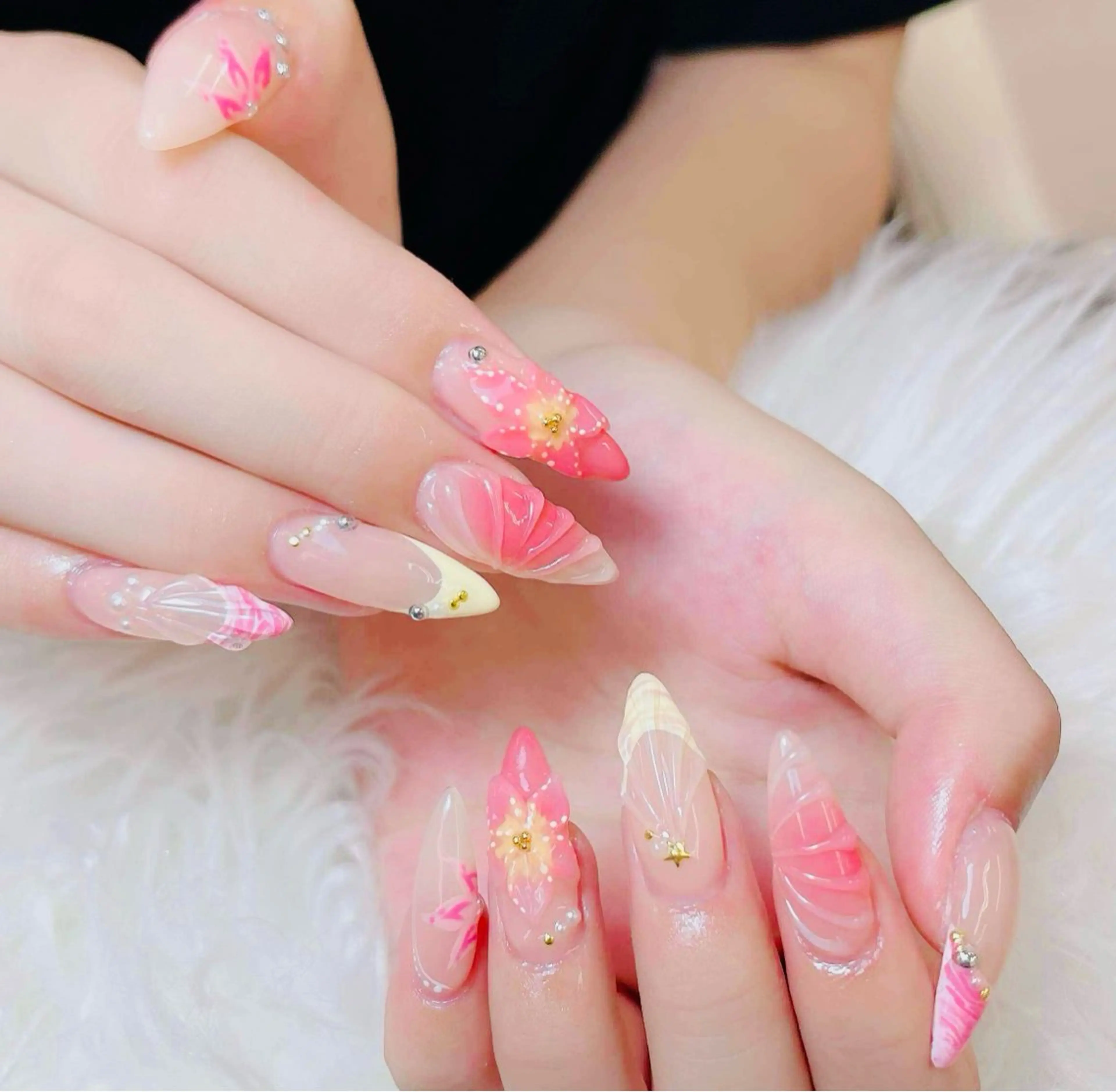 ネイル チークネイル 長さ出し フットネイル マグネットネイル 持ち込み ANH NAIL ゴテゴテ専門店💎のネイルデザイン