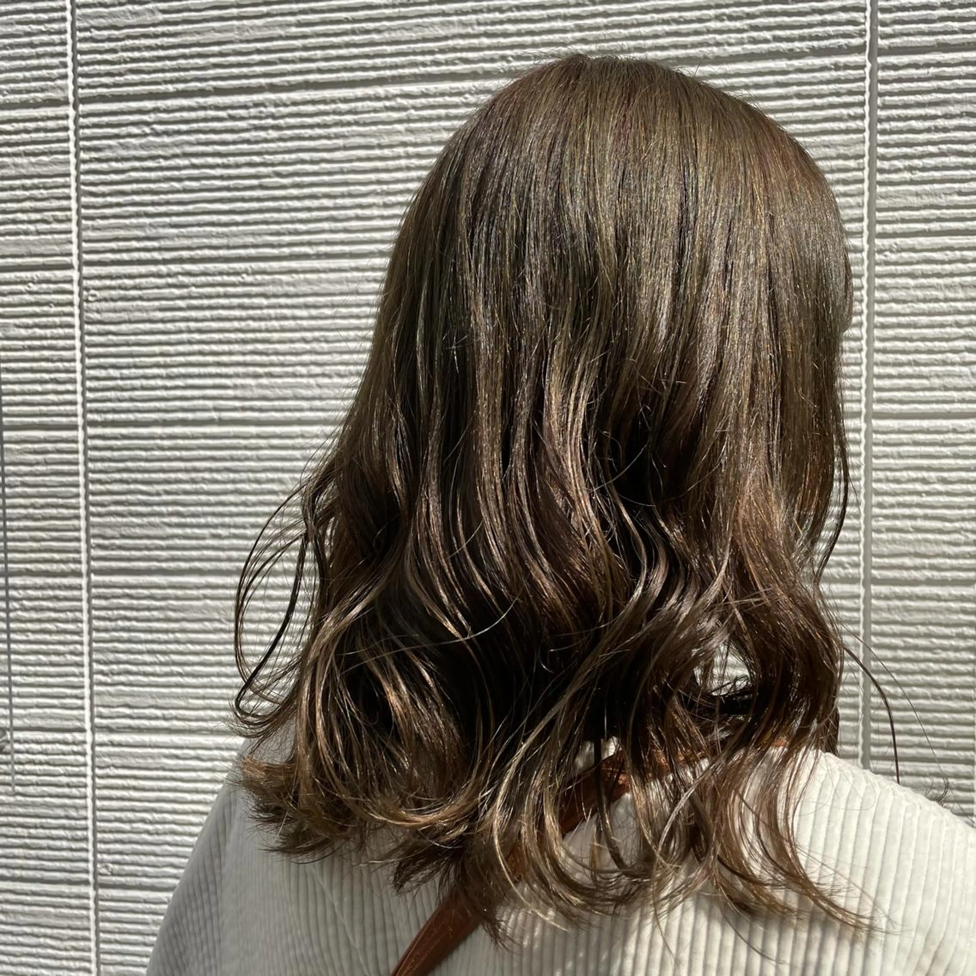 カラー ベージュカラー オリーブベージュ ヘアカラー トリートメント FERIAあべの KARINのヘアスタイル