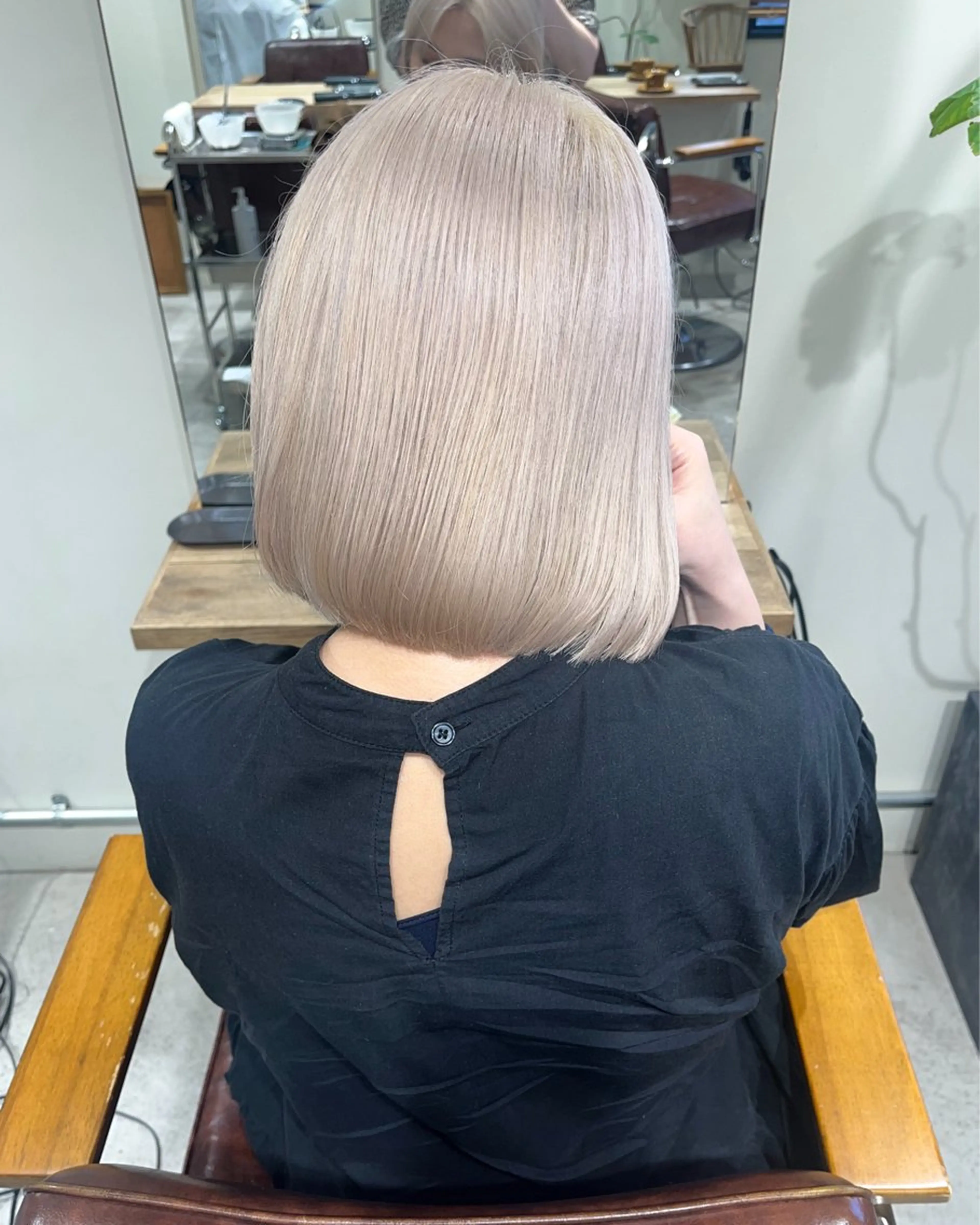 ショート カラー カット ヘアカラー 🦮shiori アイドルオタク🦮のヘアスタイル