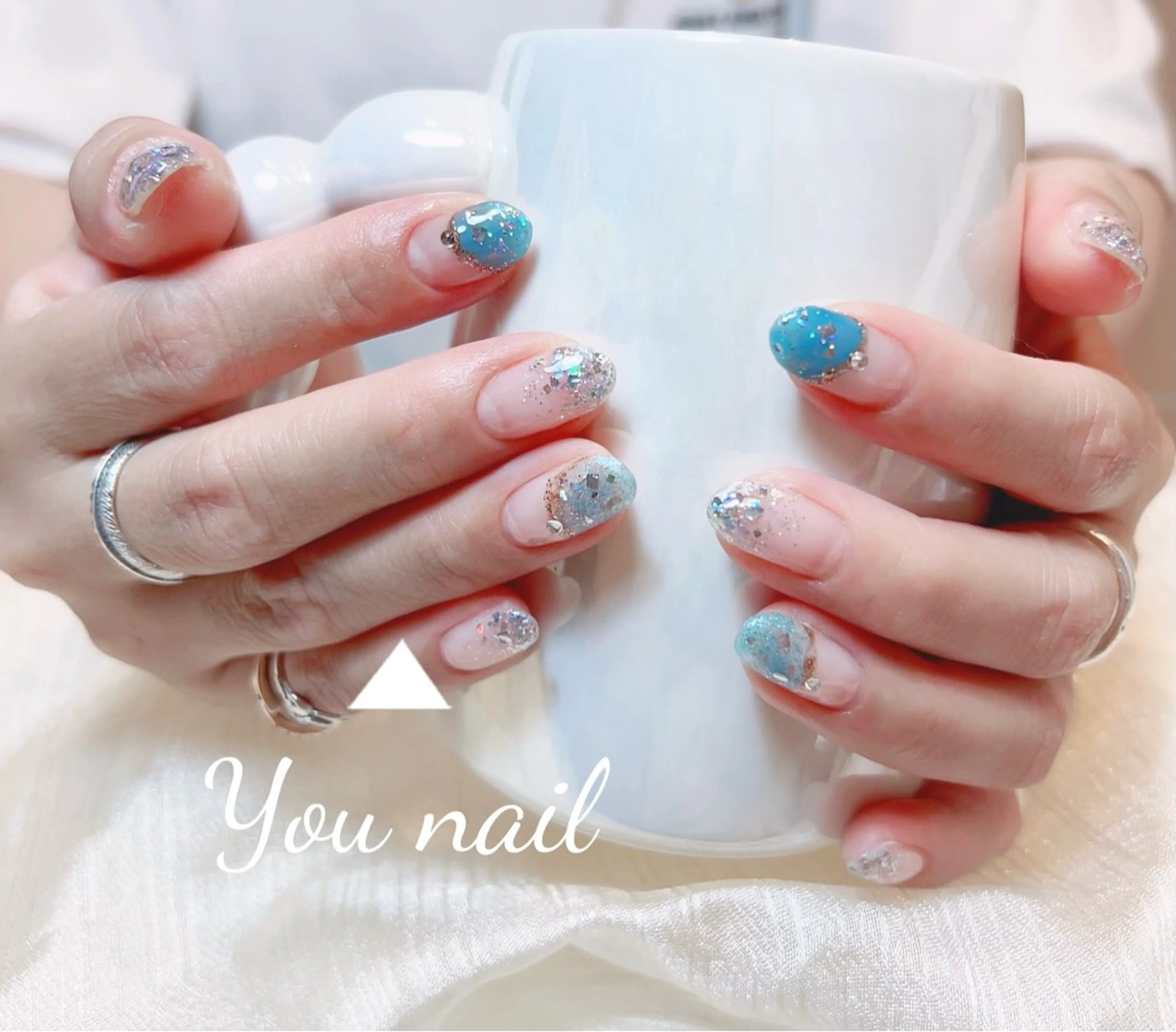 ネイル ブルー キラキラネイル シンプルネイル ハンドネイル You nailのネイルデザイン