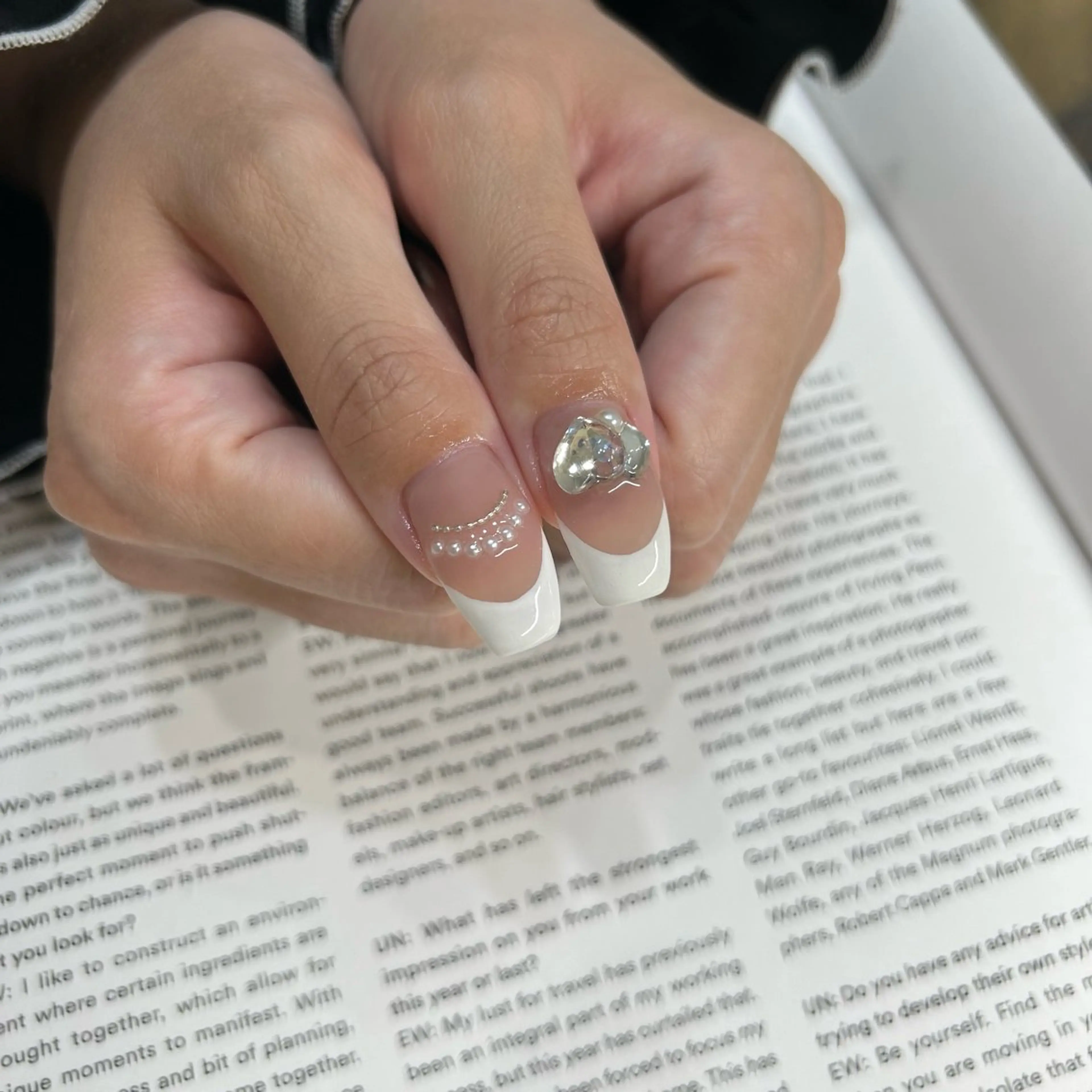 ネイル ブルー フットネイル ジェルネイル キラキラネイル 韓国ネイル ハンドネイル RooM -produce by maynail-所属・RooM -mizuki-のネイルデザイン