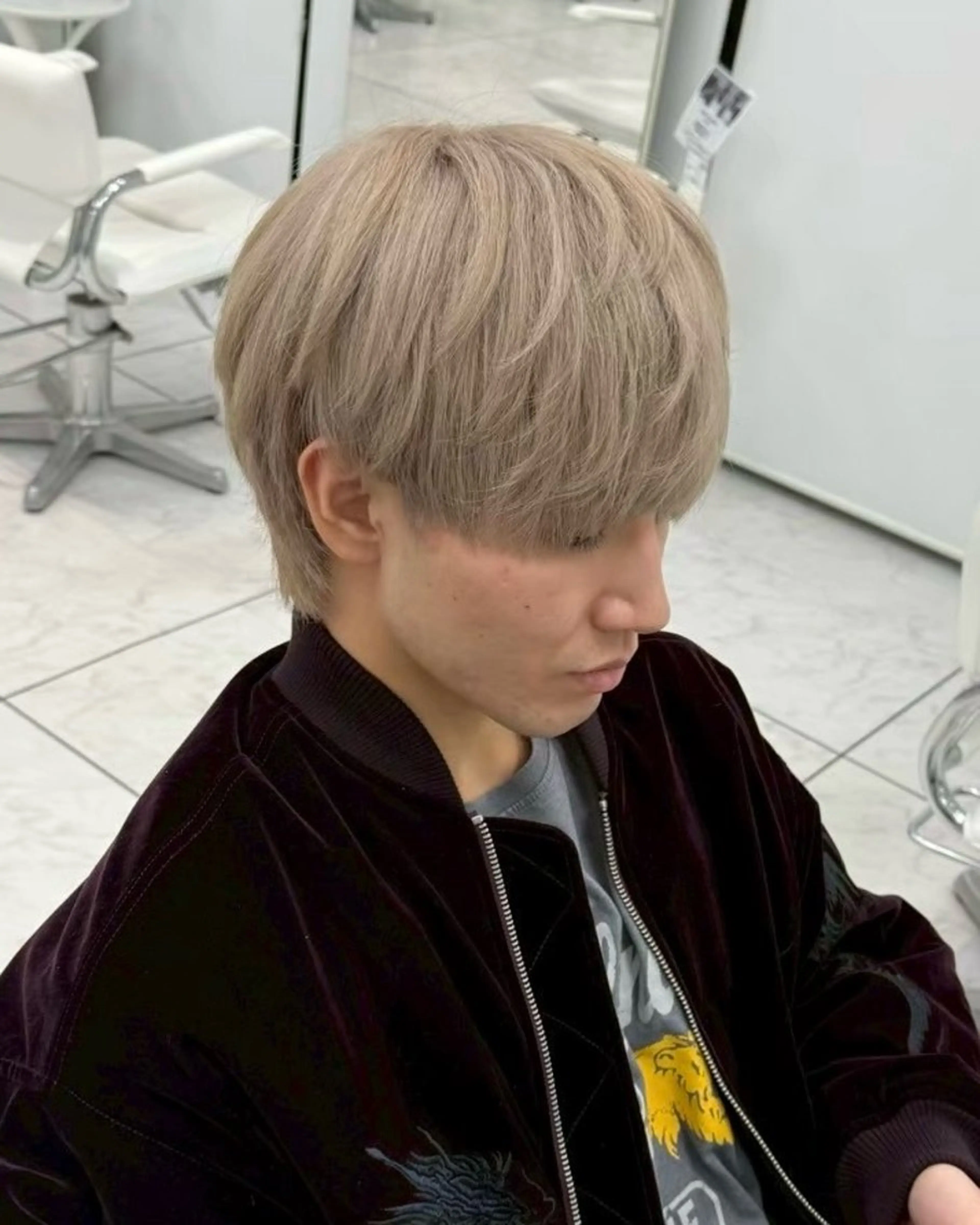 ショート カラー パーマ メンズ メンズブリーチ メンズハイトーン ベージュカラー ブリーチ ハイトーンカラー Ace men's salon 岡崎店所属・水谷 璃温のヘアスタイル