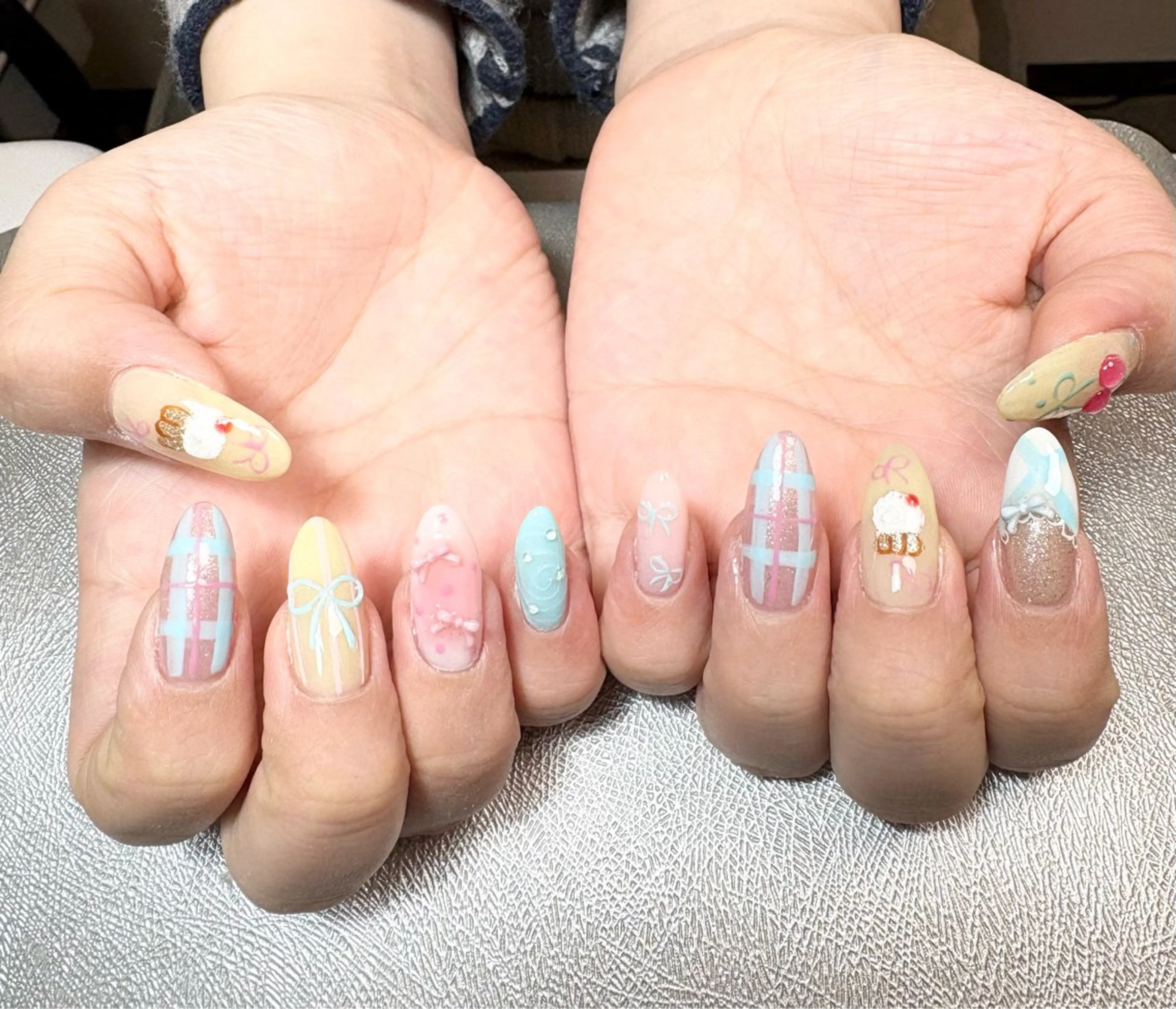 ネイル パステルネイル リボン 春ネイル ハンドネイル ✨韓国✨nail salonLumieのネイルデザイン