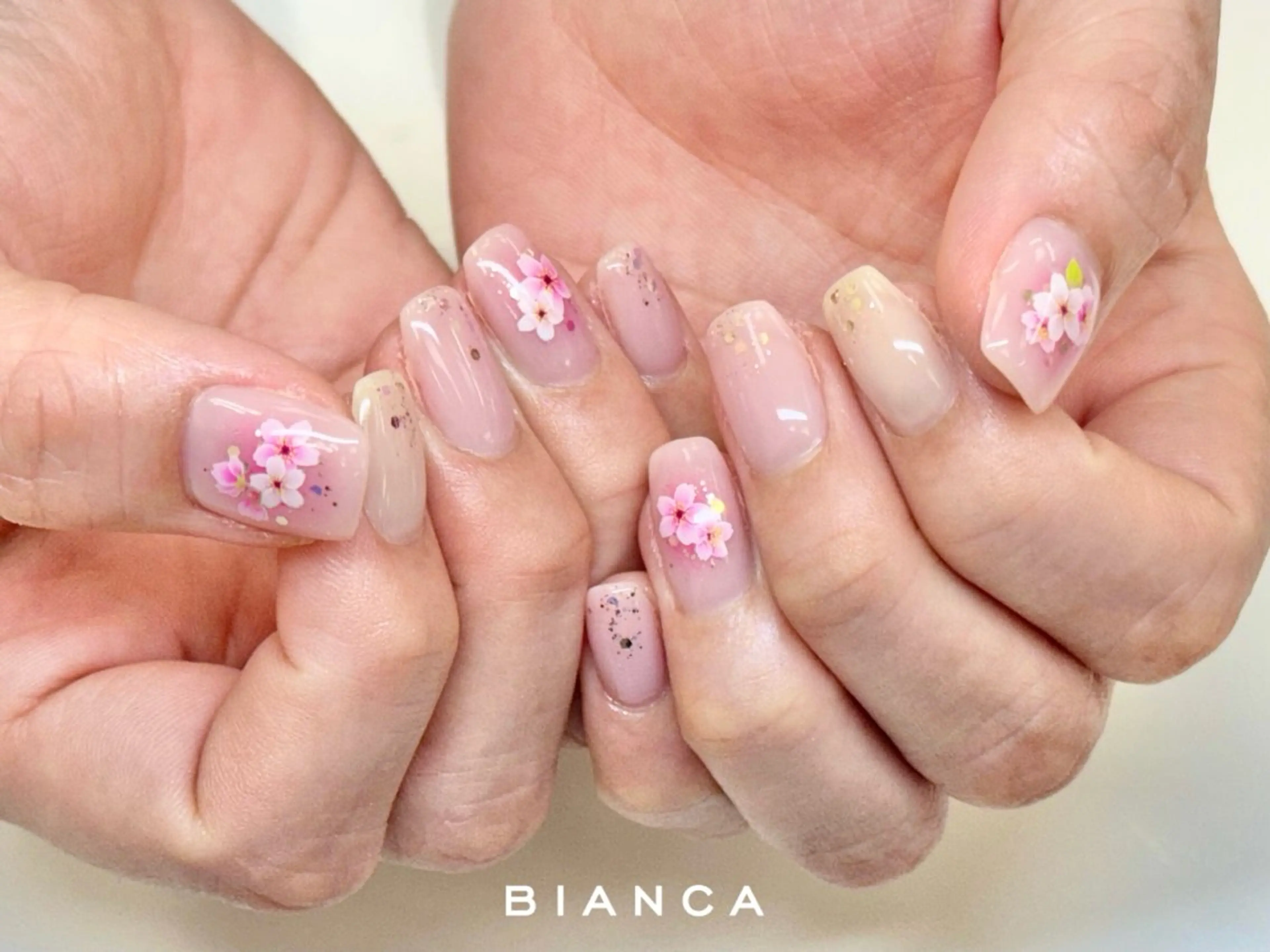 ネイル 桜ネイル フラッシュネイル フレンチネイル ジェルネイル グラデーション ハンドネイル ネイルサロンビアンカ 大宮店長 モリサワのネイルデザイン