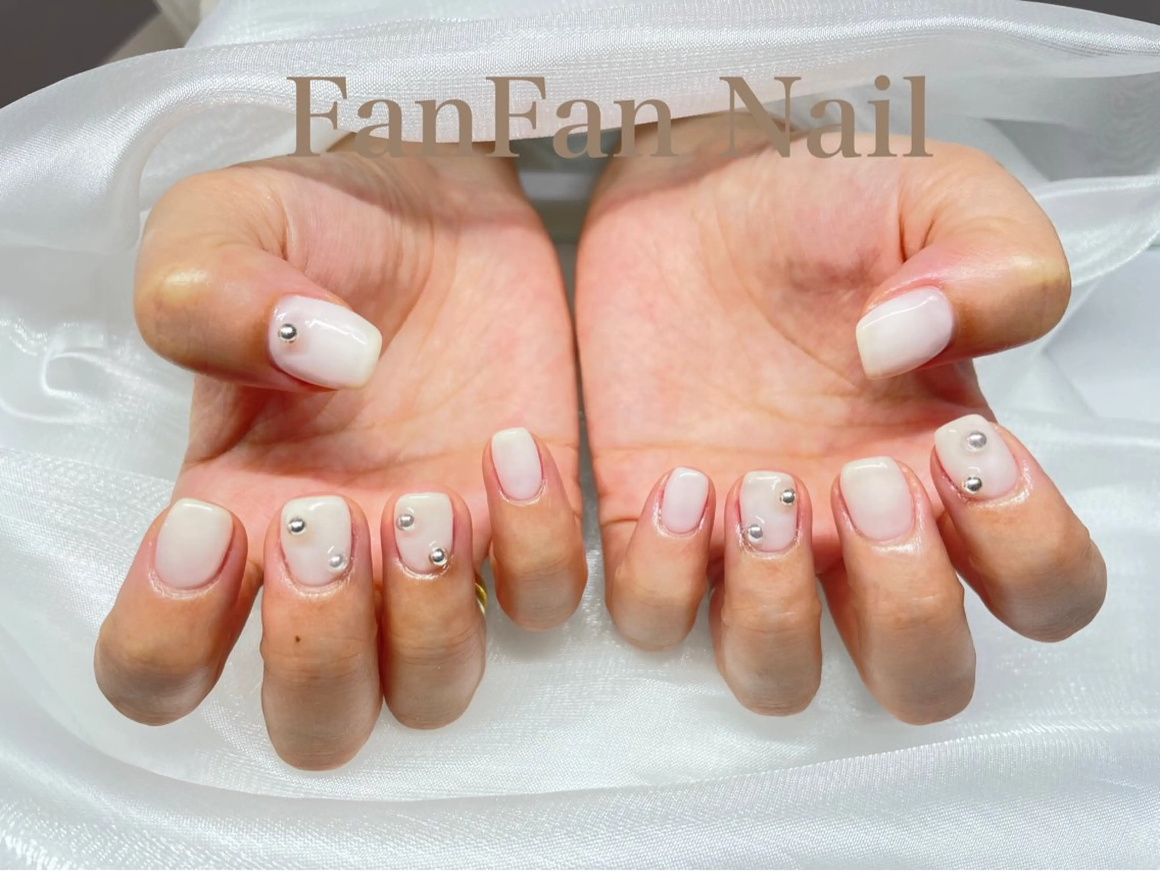 ネイル FanFan 長さ出し専門のネイルデザイン