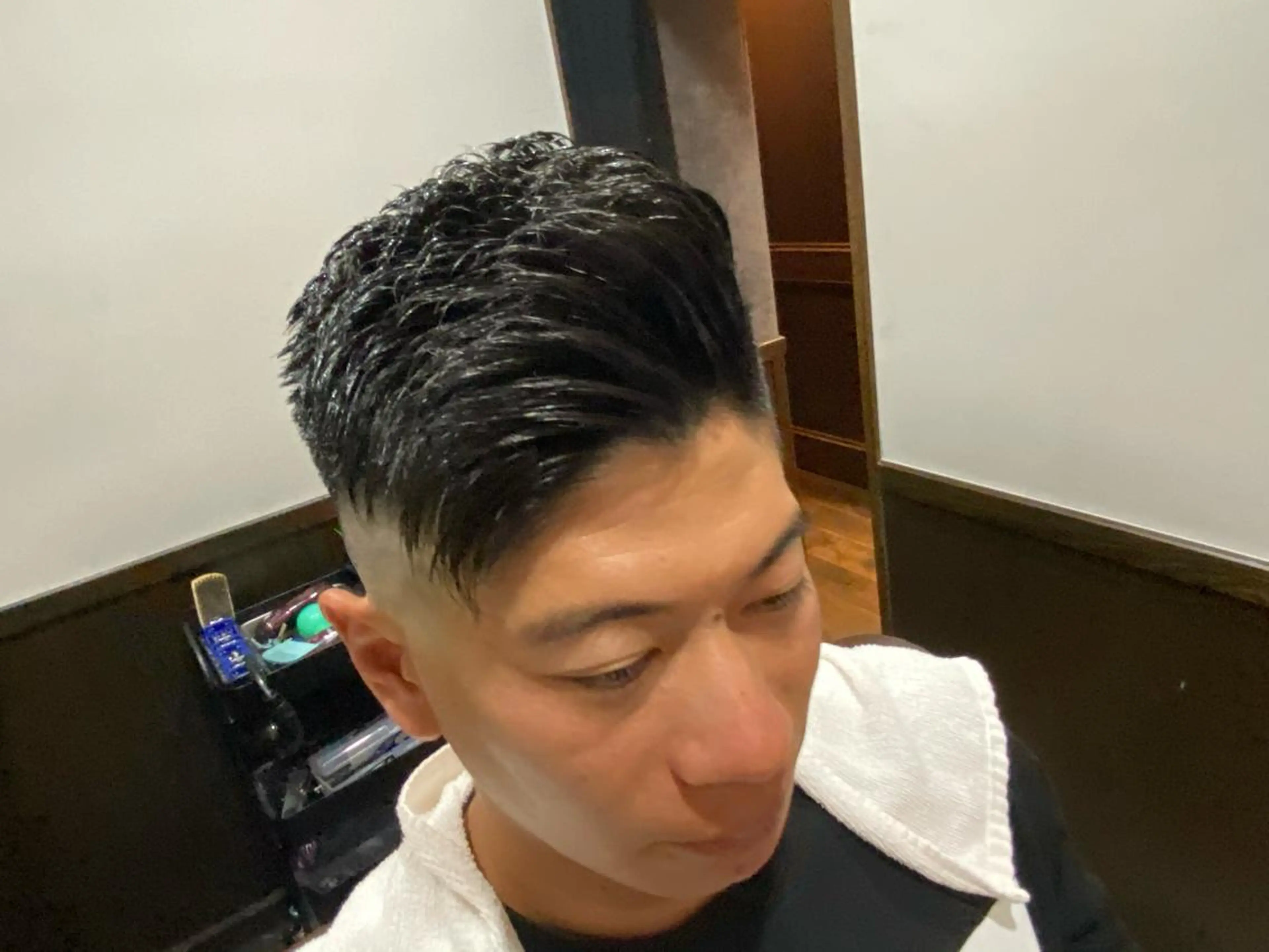 ショート メンズ フェードカット 高垣 大輔のヘアスタイル