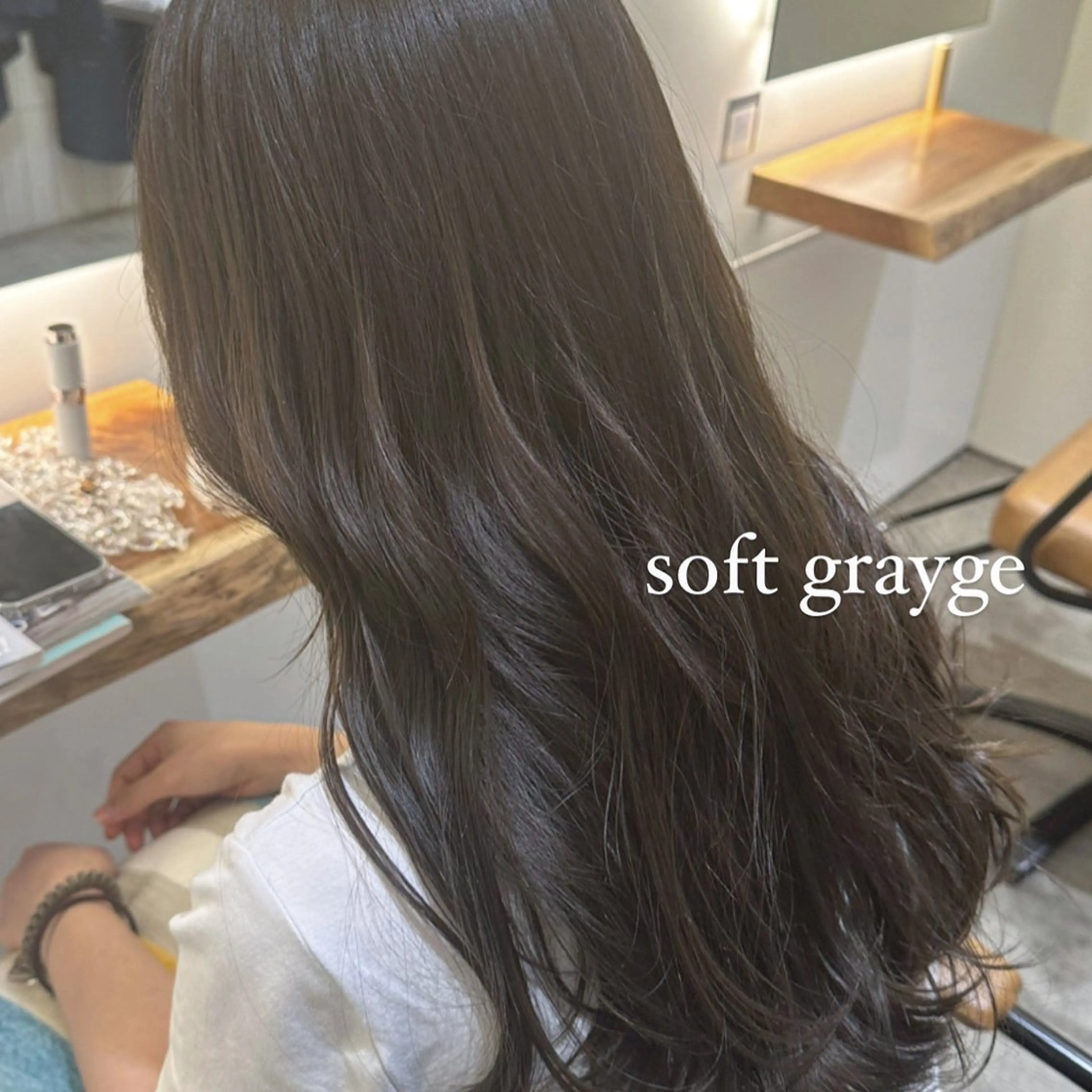 ロング 銀座／骨格診断／ ハイトーン／三井遥叶のヘアスタイル