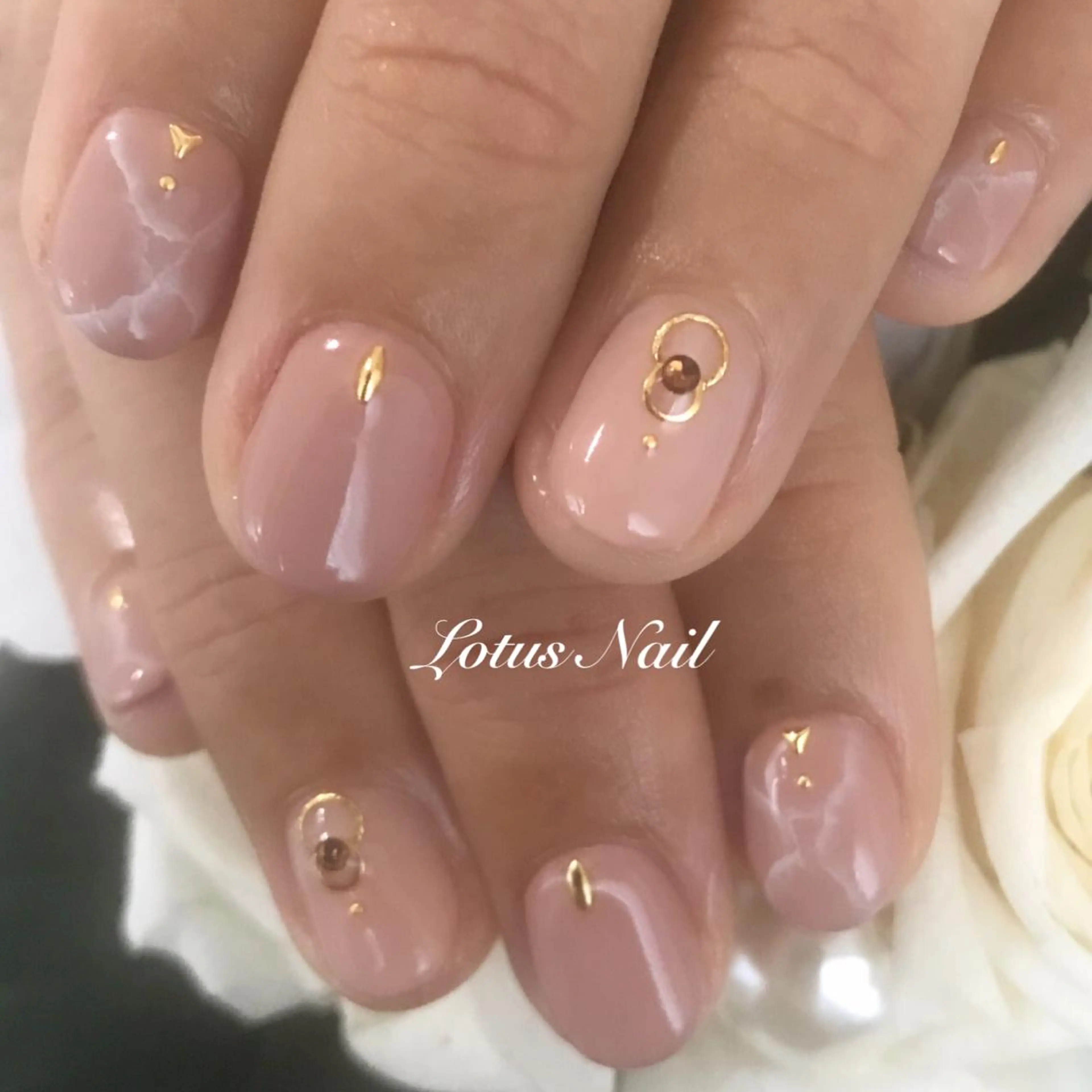ネイル Lotus Nailのネイルデザイン