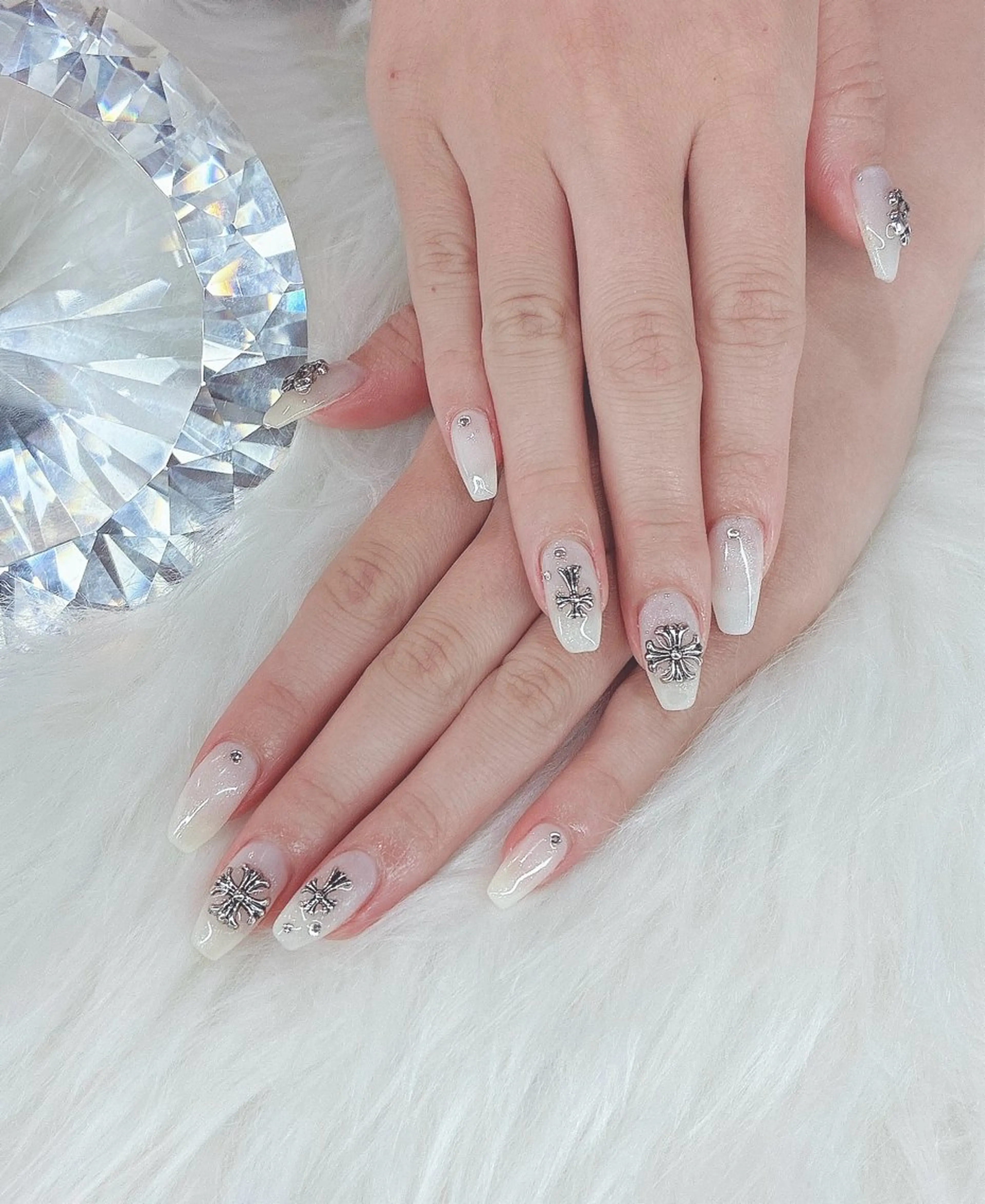 ネイル ハンドネイル LoaChaton kaeのネイルデザイン