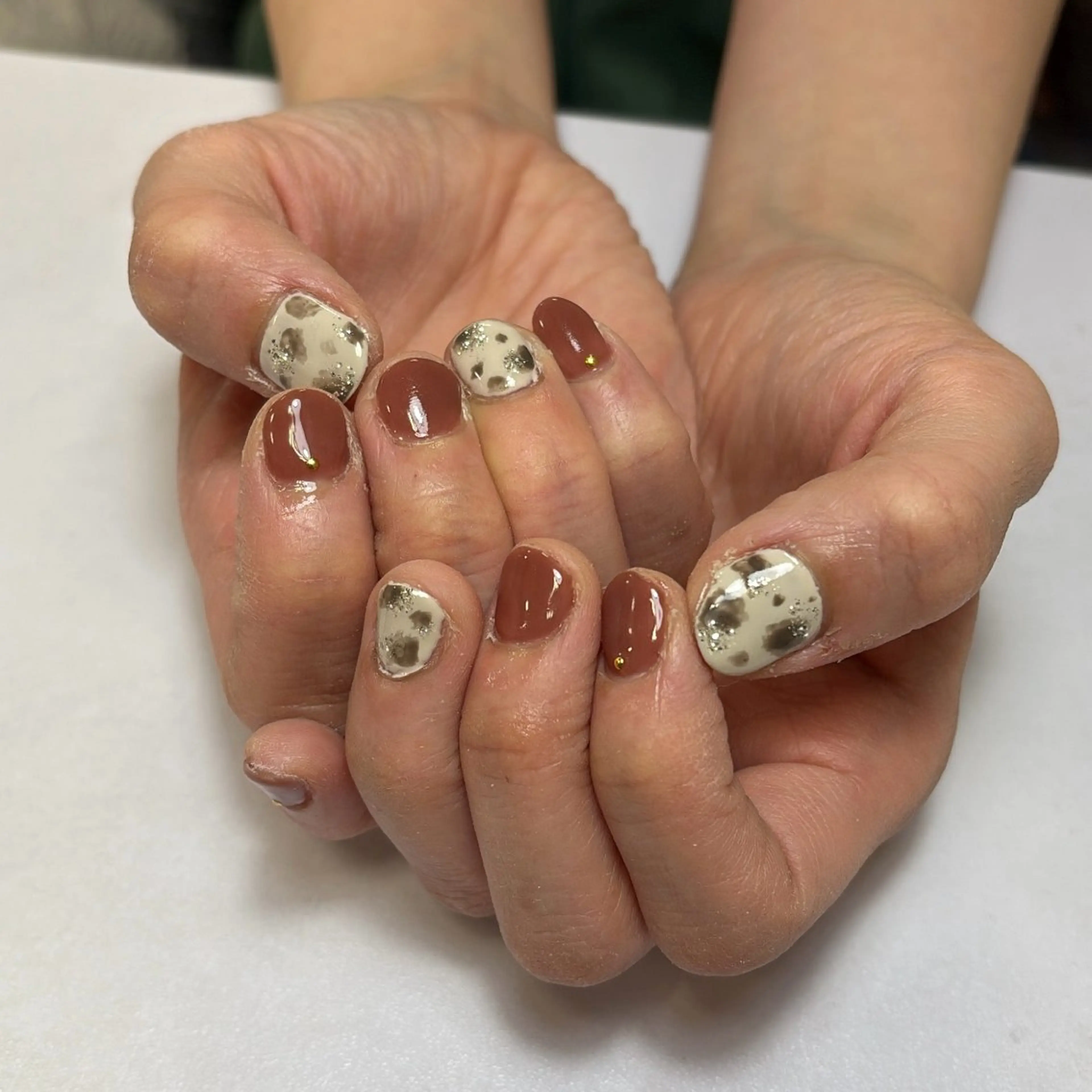 ネイル ネイルサロンエーナインイオン西町店所属・大館 萌香のネイルデザイン