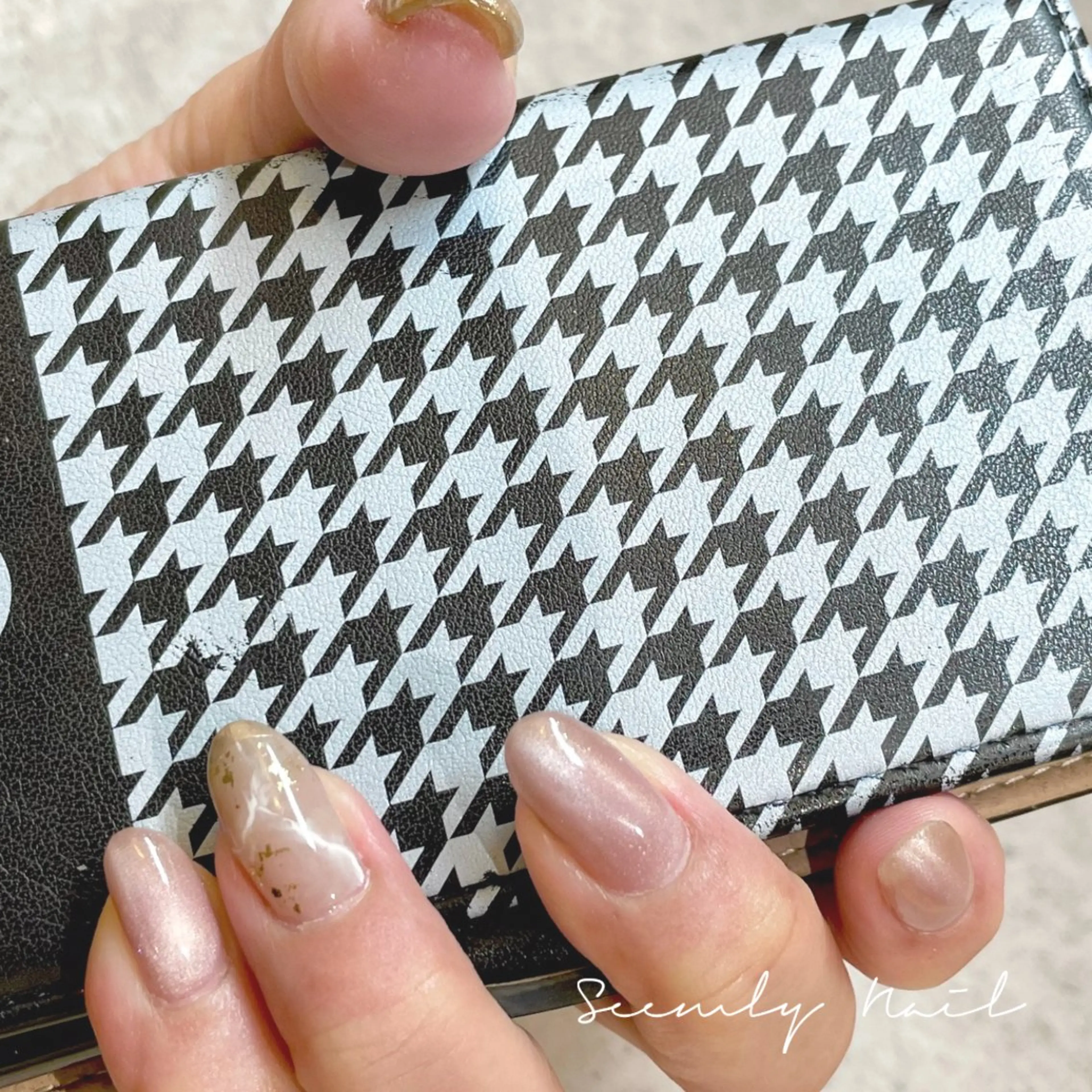 ネイル アートネイル フラワーネイル ジェルネイル マグネットネイル 大理石ネイル(マーブル) Seemly 千田町店所属・フラワーパラジェル 🌸シームリーエミのネイルデザイン