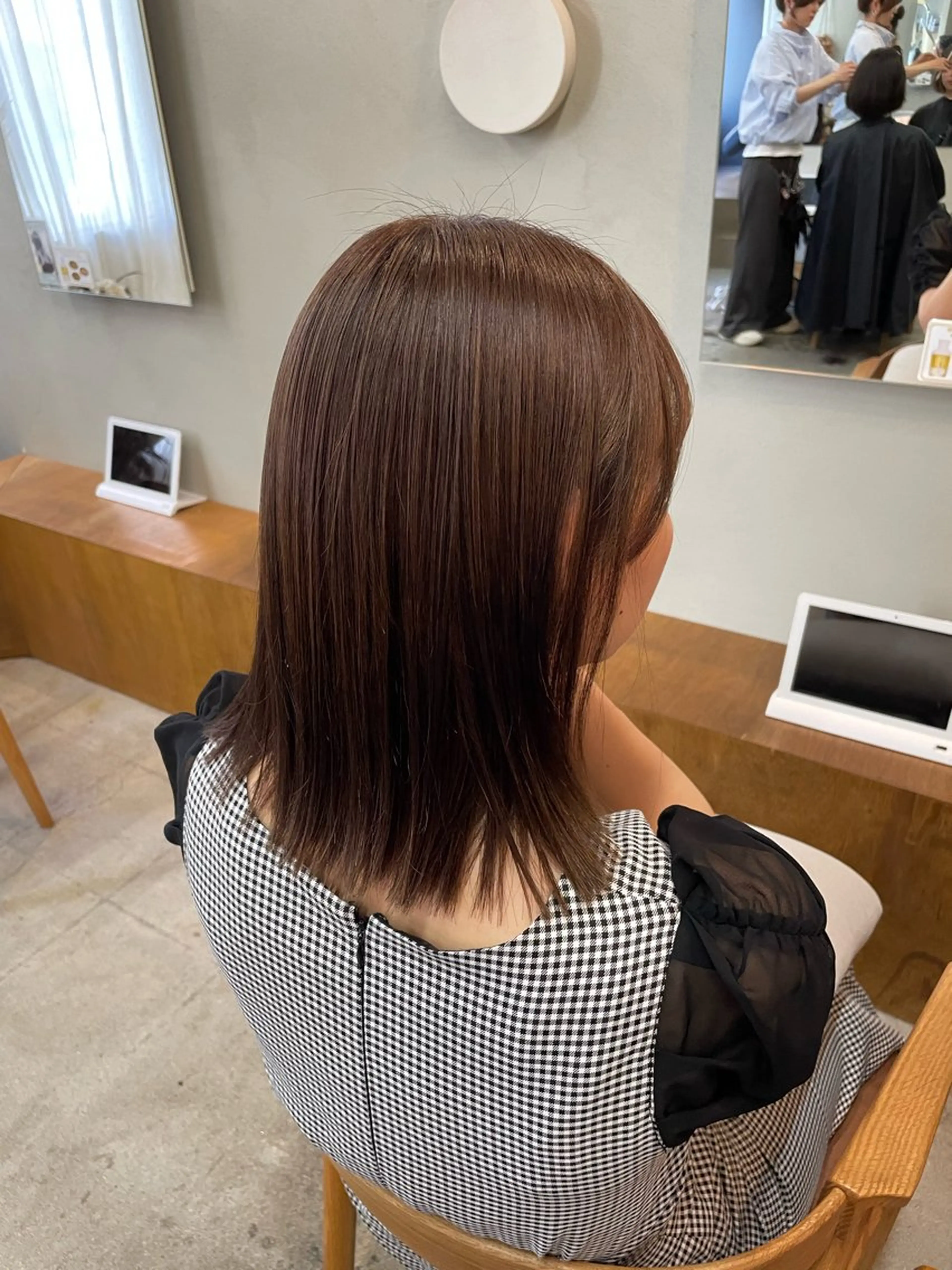 ミディアム カラー 山下 悠月のヘアスタイル