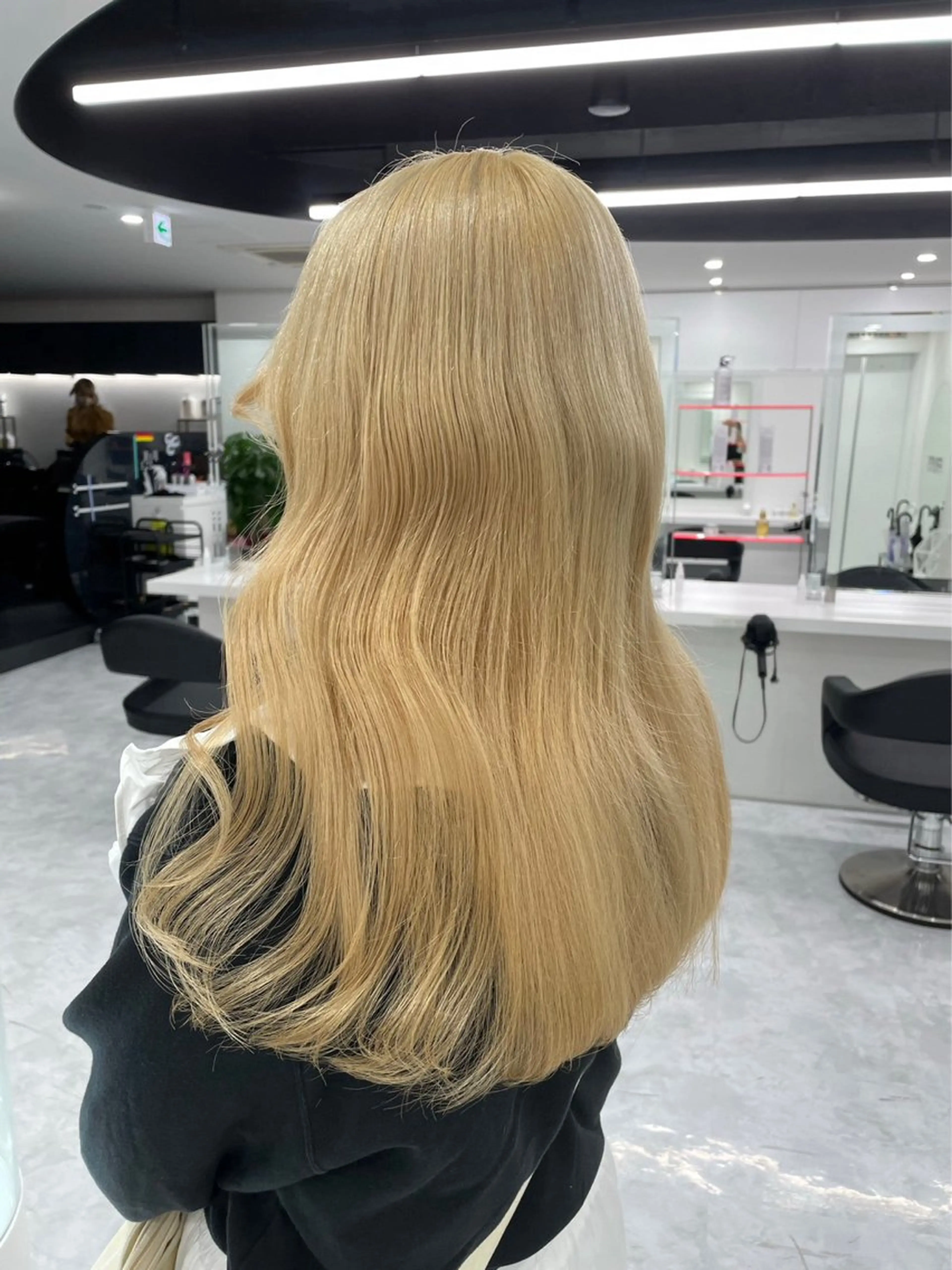 セミロング カラー ヘアカラー トリートメント ヘアセット 渋谷指名1位💖 カラーの達人❣️のヘアスタイル