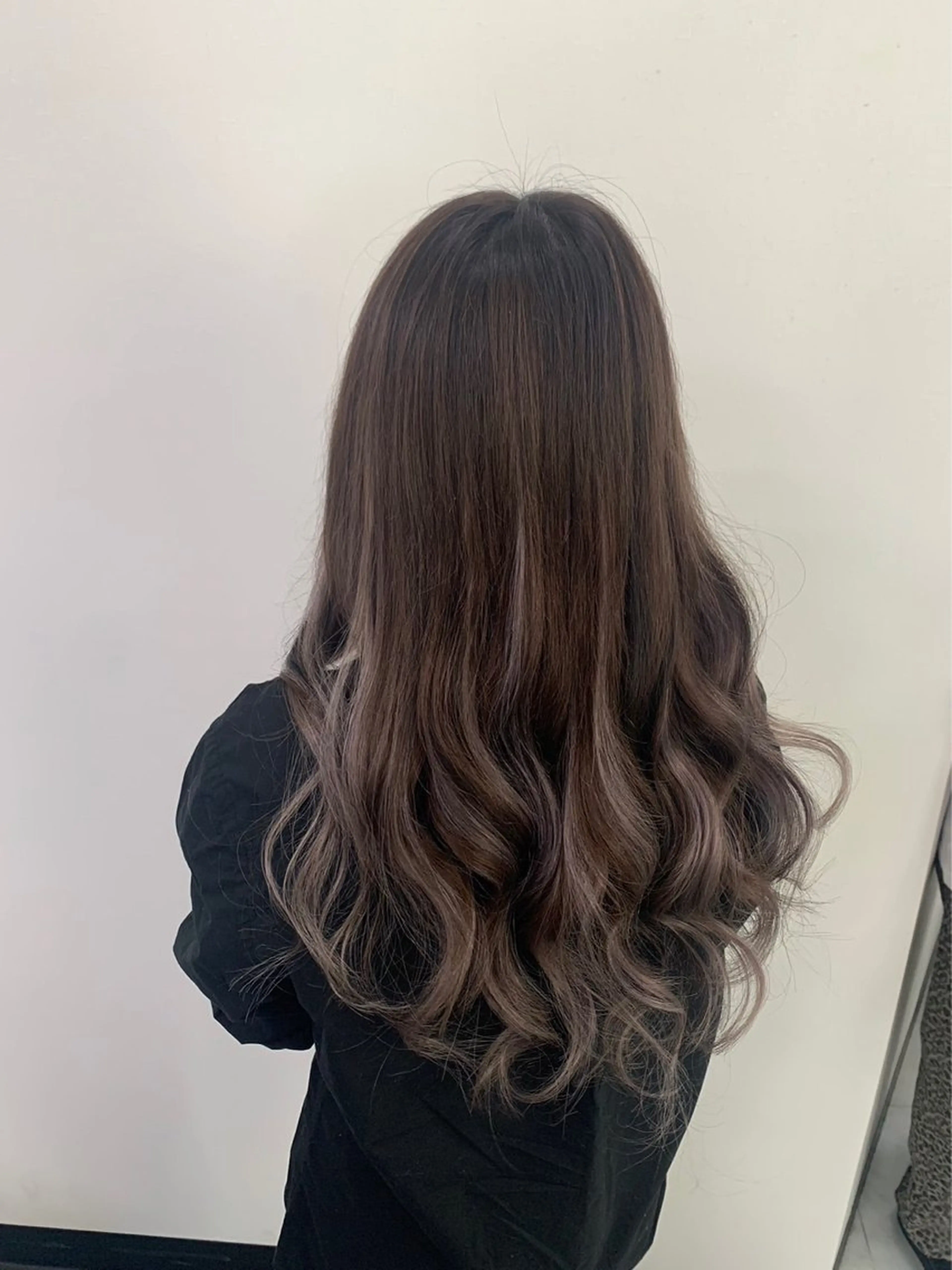 ロング ハイライト エクステ SAPPHIRE豊橋所属・三浦 美鈴のヘアスタイル