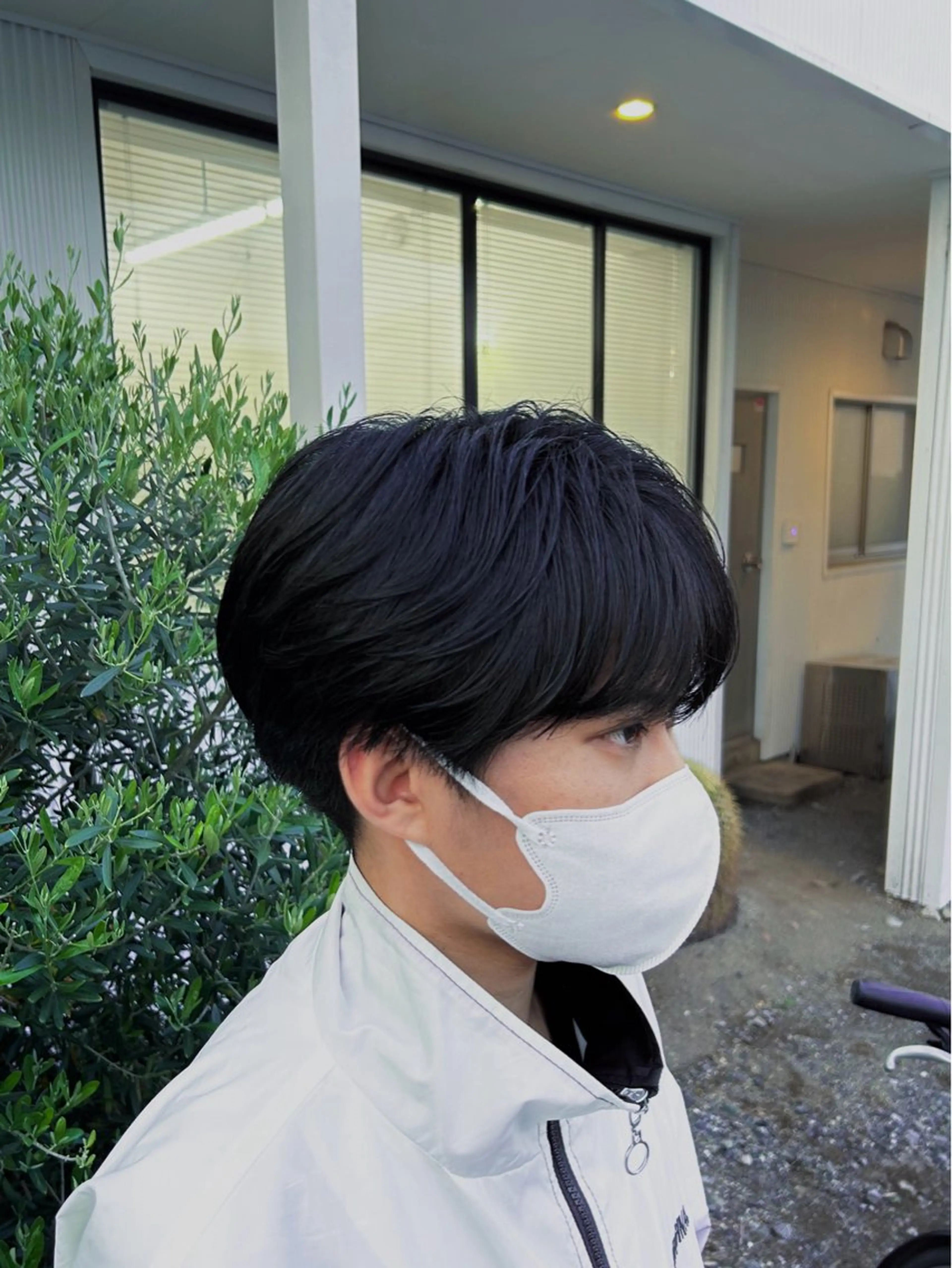 カラー 黒髪 ブルーカラー ブルーブラック LATTE 前橋所属・蜂須賀 輝のヘアスタイル