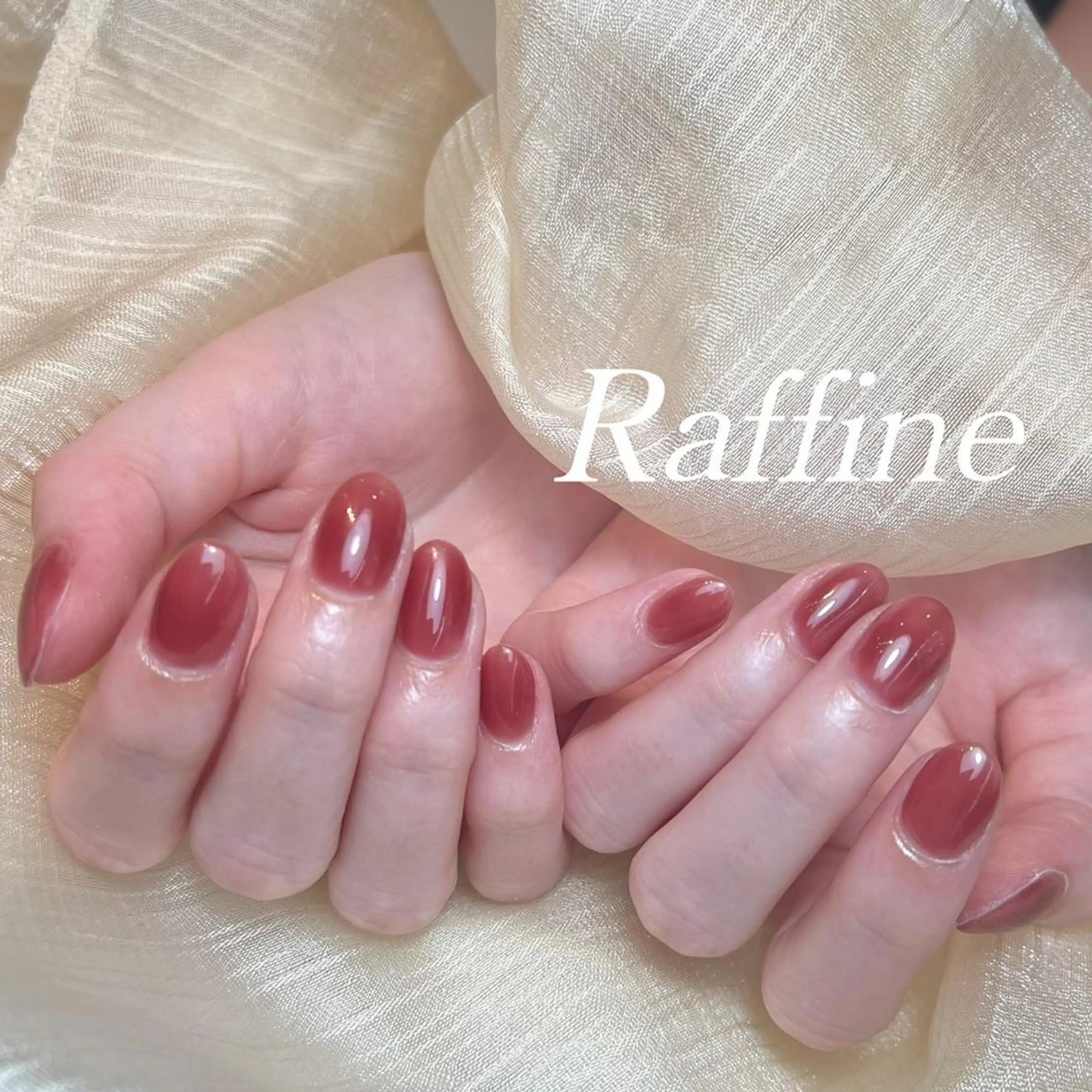 ネイル ハンドネイル RAFFINE 月🦋🩵のネイルデザイン