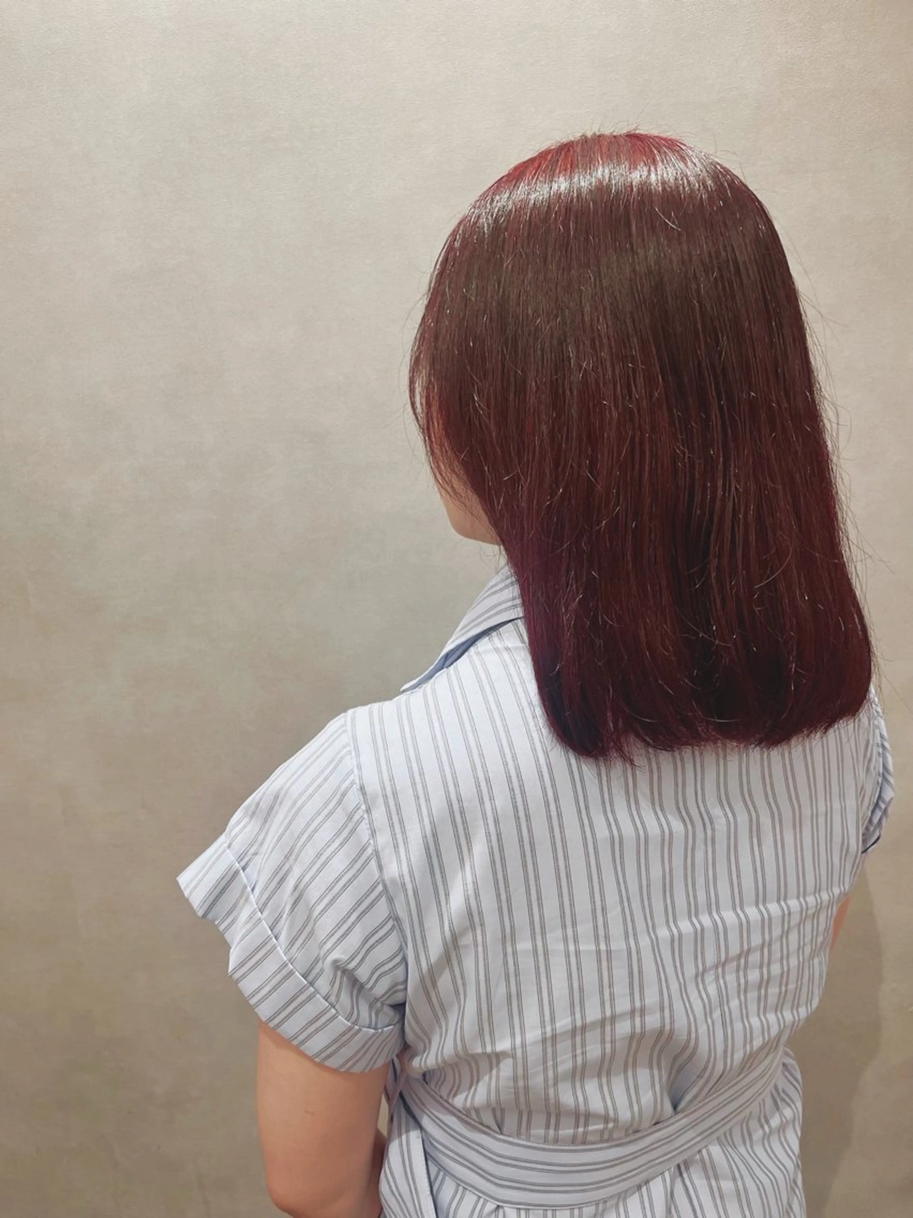 ミディアム VISAGE maison所属・木村 真奈のヘアスタイル