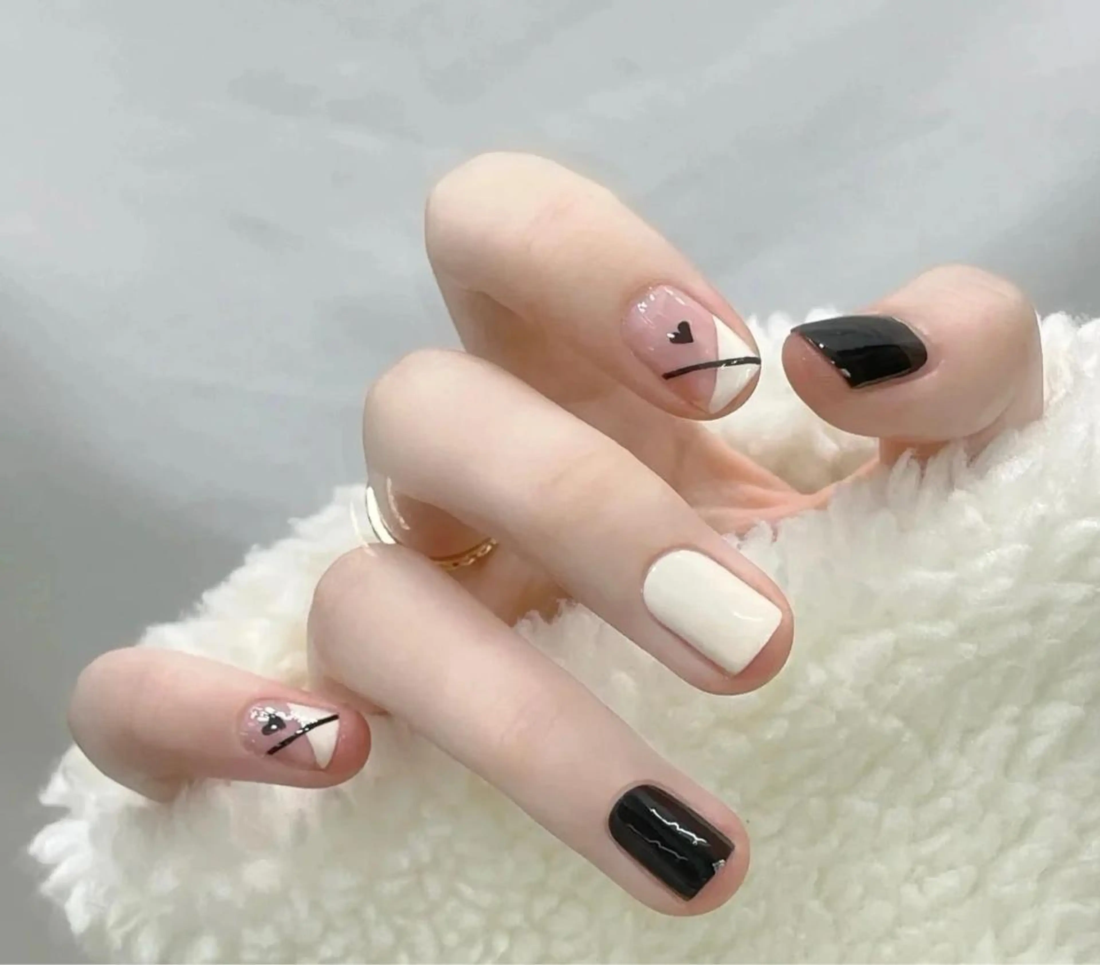 ネイル 💅E•U•B NAIL🌹所属・横浜市中区曙町 ネイルE·U·Bのネイルデザイン