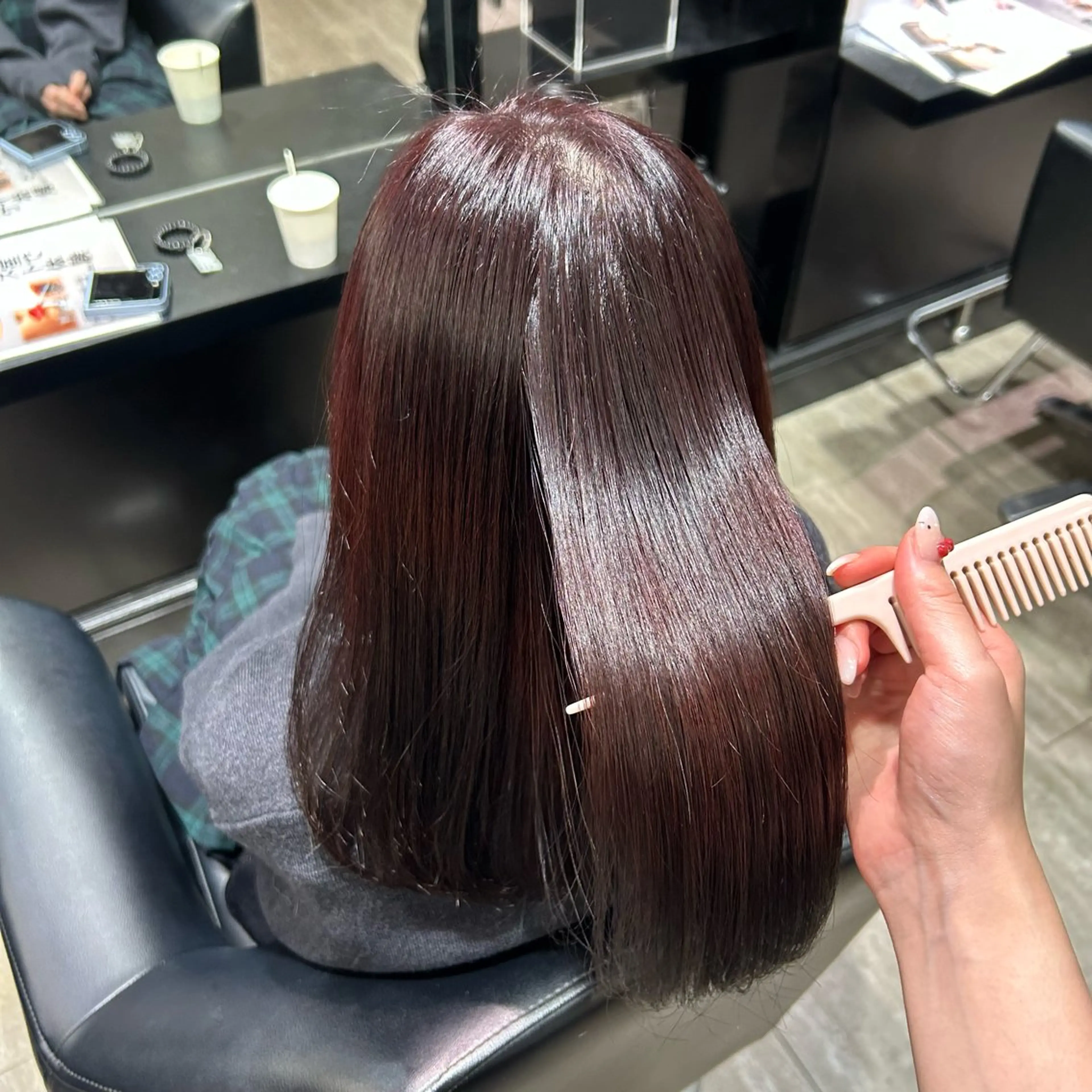 セミロング カット ヘアカラー トリートメント ishizuka toaのヘアスタイル