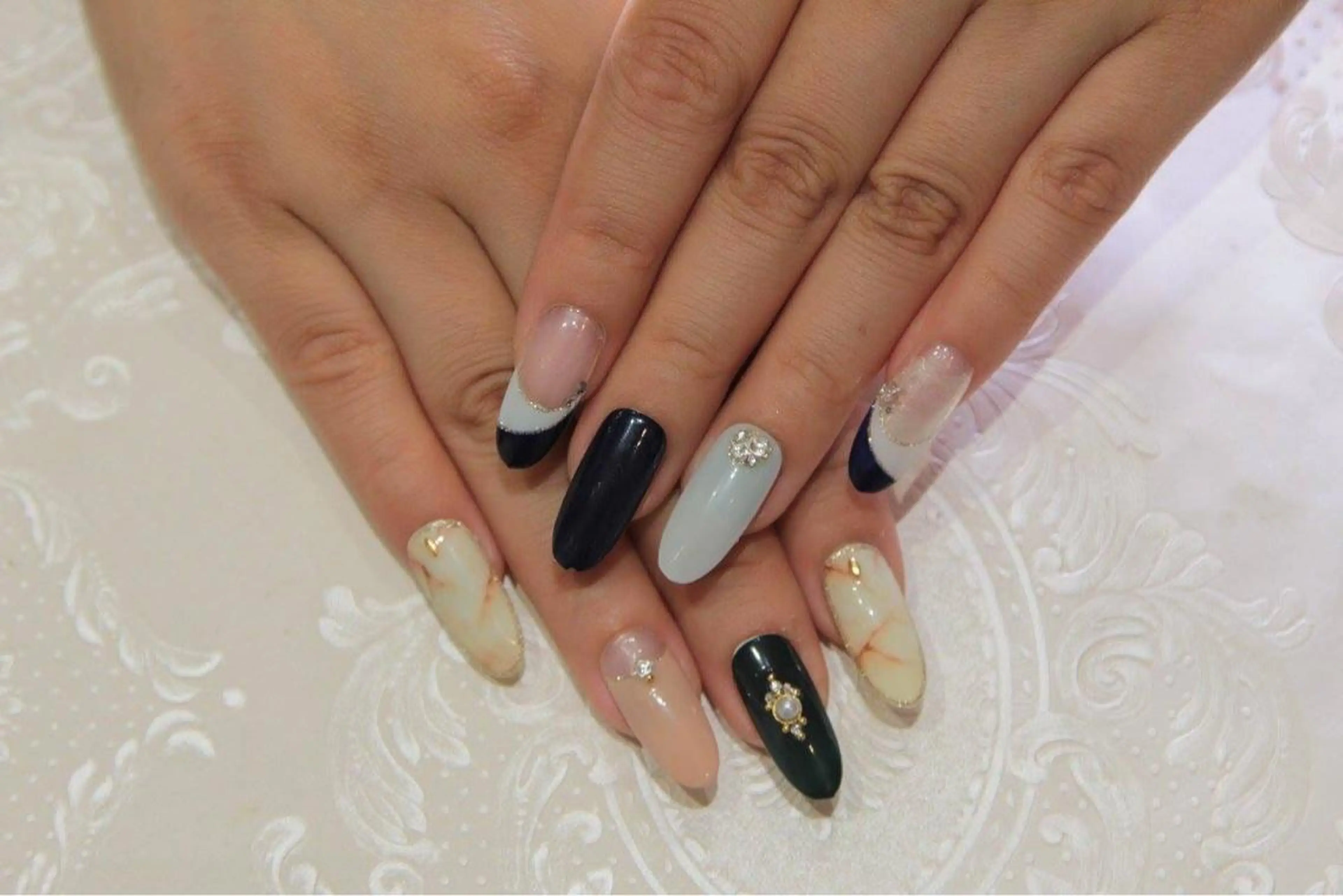 ネイル 透明感カラー💖 Stylist佐藤澪のマツエク・マツパデザイン