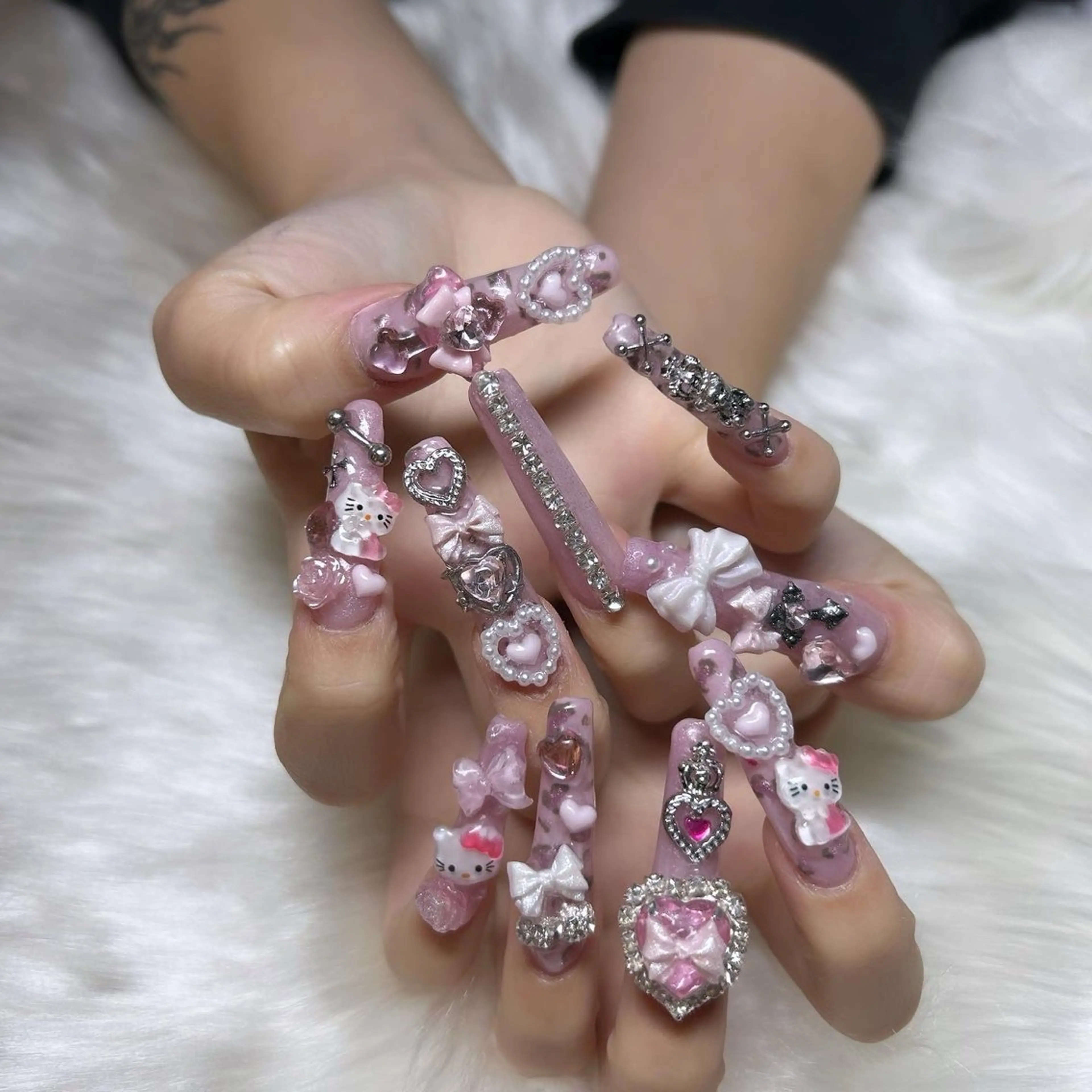 ロング ハンドネイル ハンドケア Re:lith所属・猫夢 にゃむのネイルデザイン