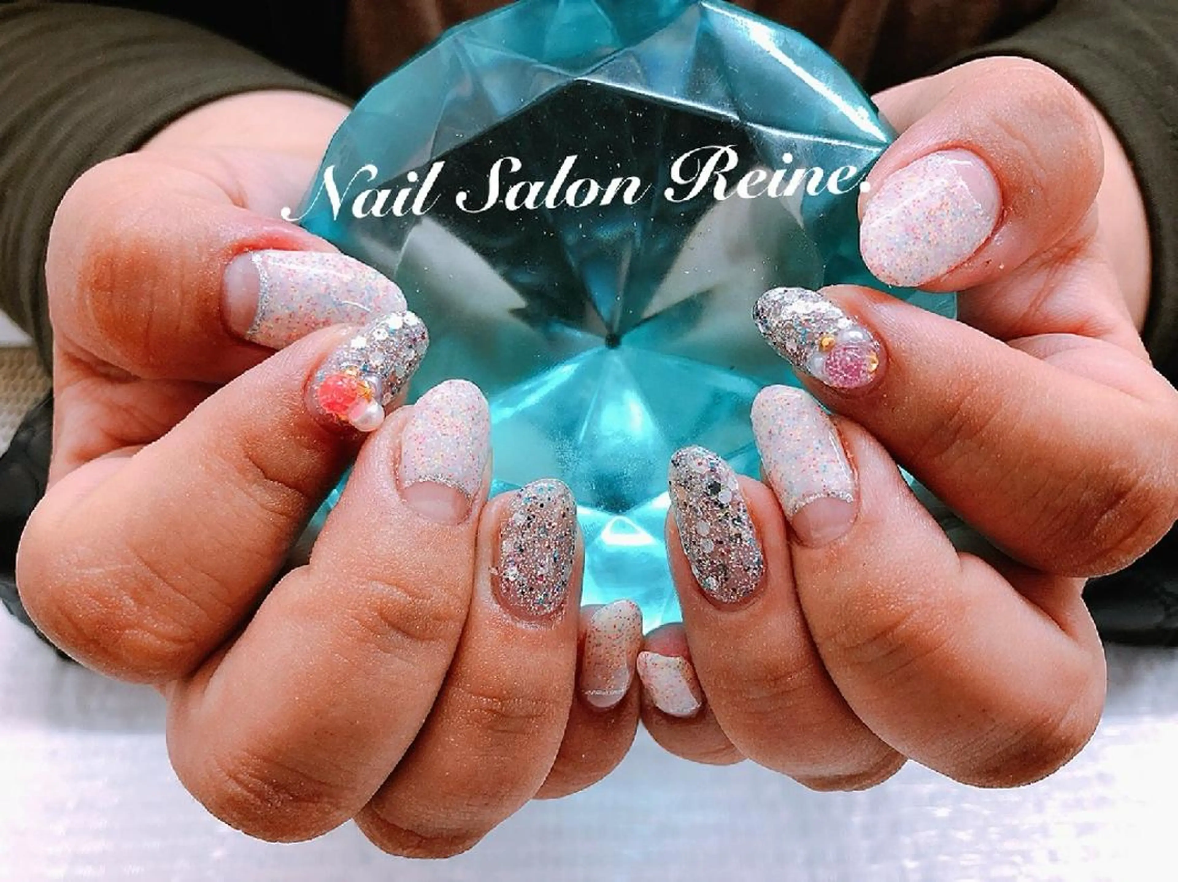 ネイル キラキラネイル ラメ(グリッター) Nailsalon Reine所属・玉栄 伶奈のネイルデザイン
