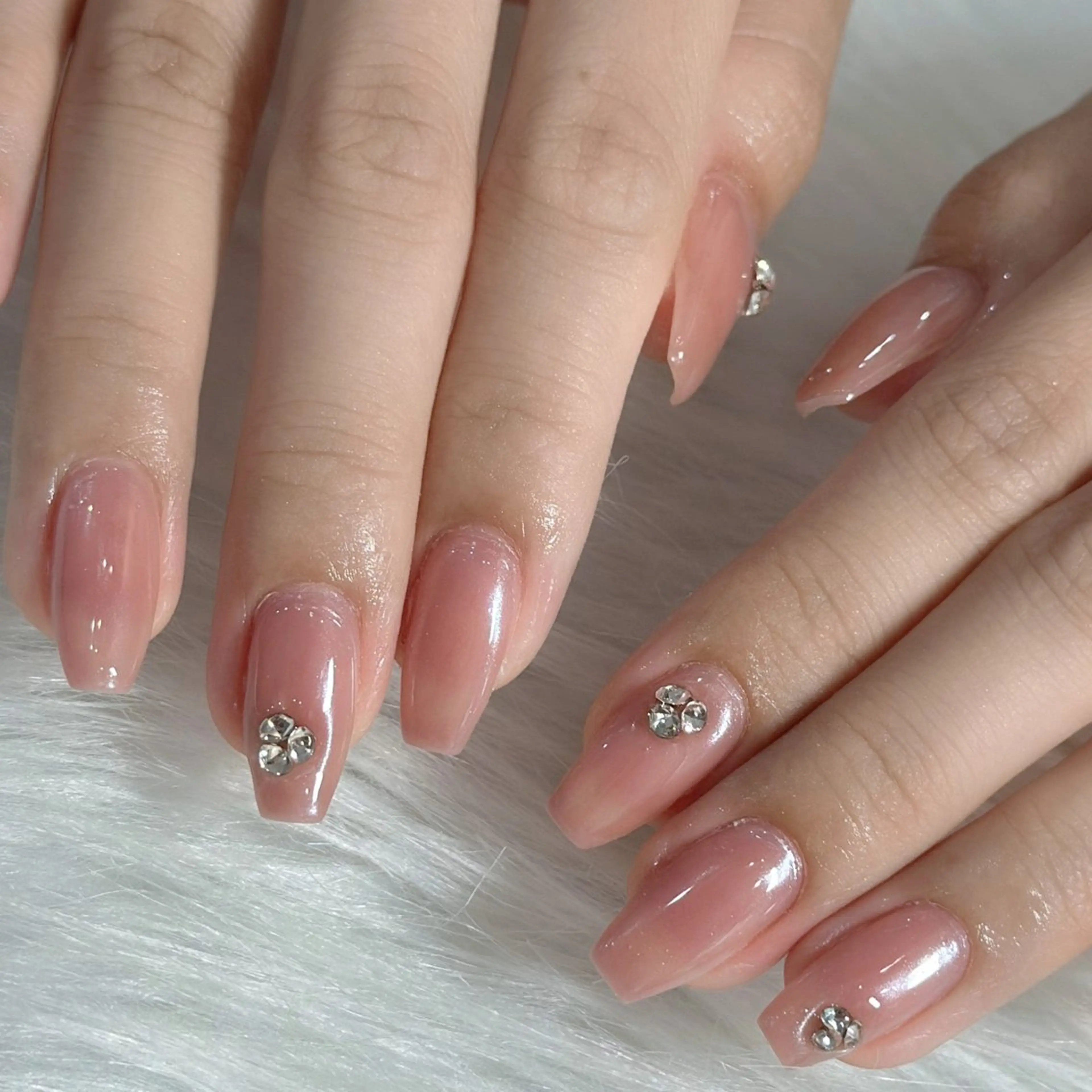 ネイル ハンドネイル フットネイル LAVISH nanamiのネイルデザイン