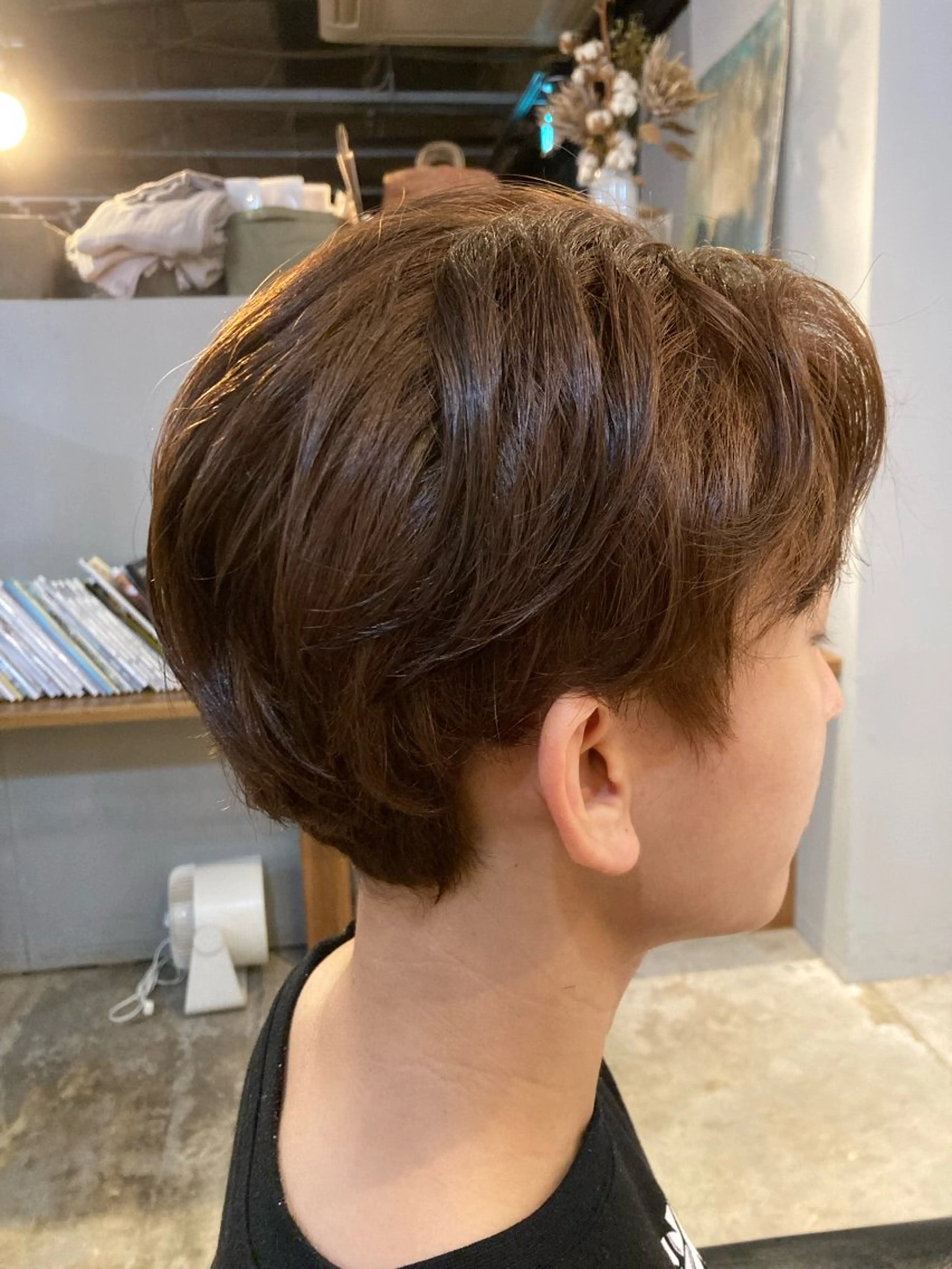 ショート カラー メンズ メンズブリーチ 黒髪 ブリーチ ブリーチなしカラー ヘアカラー navarro studio所属・三上 琳のヘアスタイル