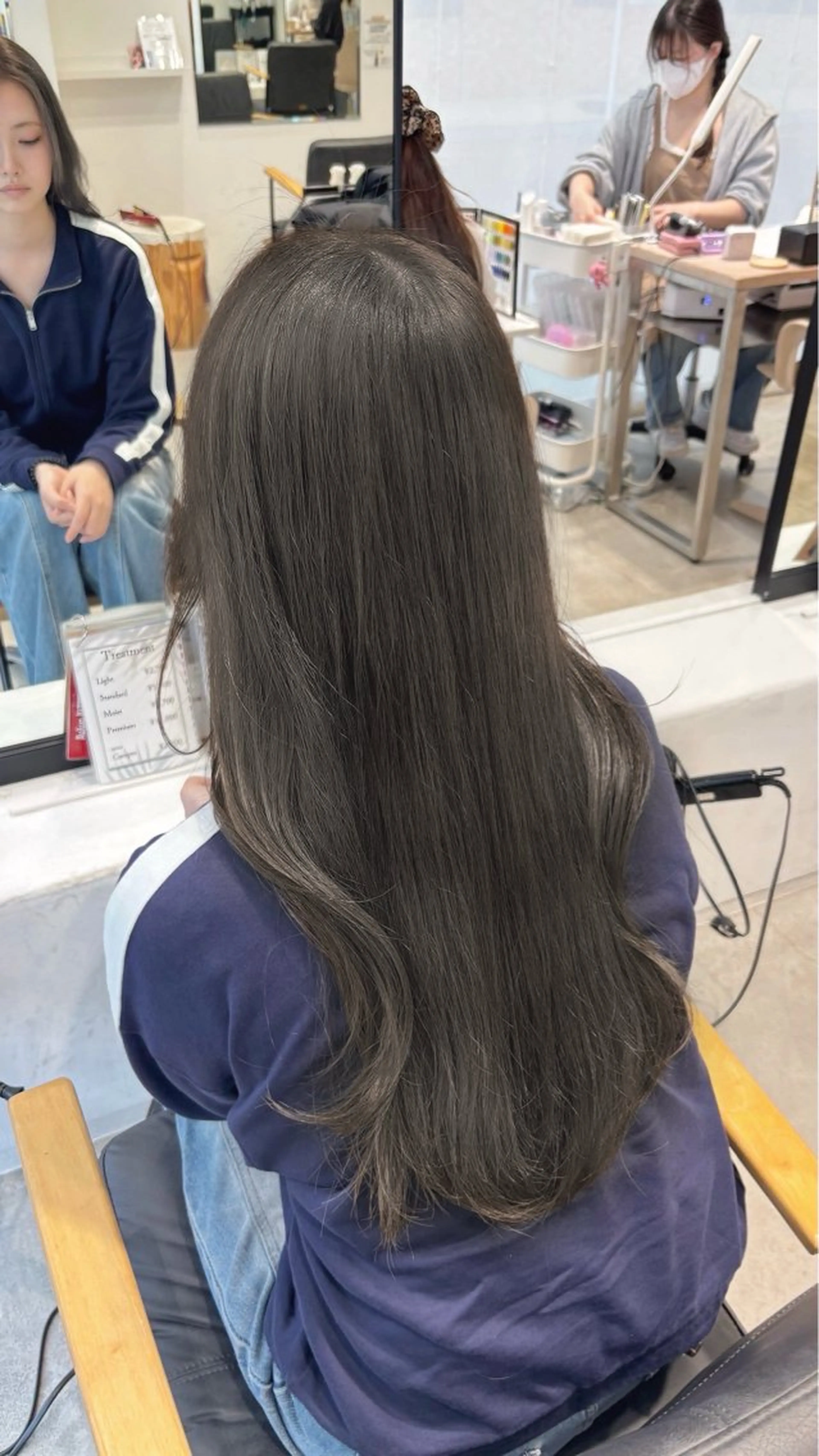 🫧透明感カラー🫧【ワンカラー ➕ Aujua 1step トリートメント】の写真