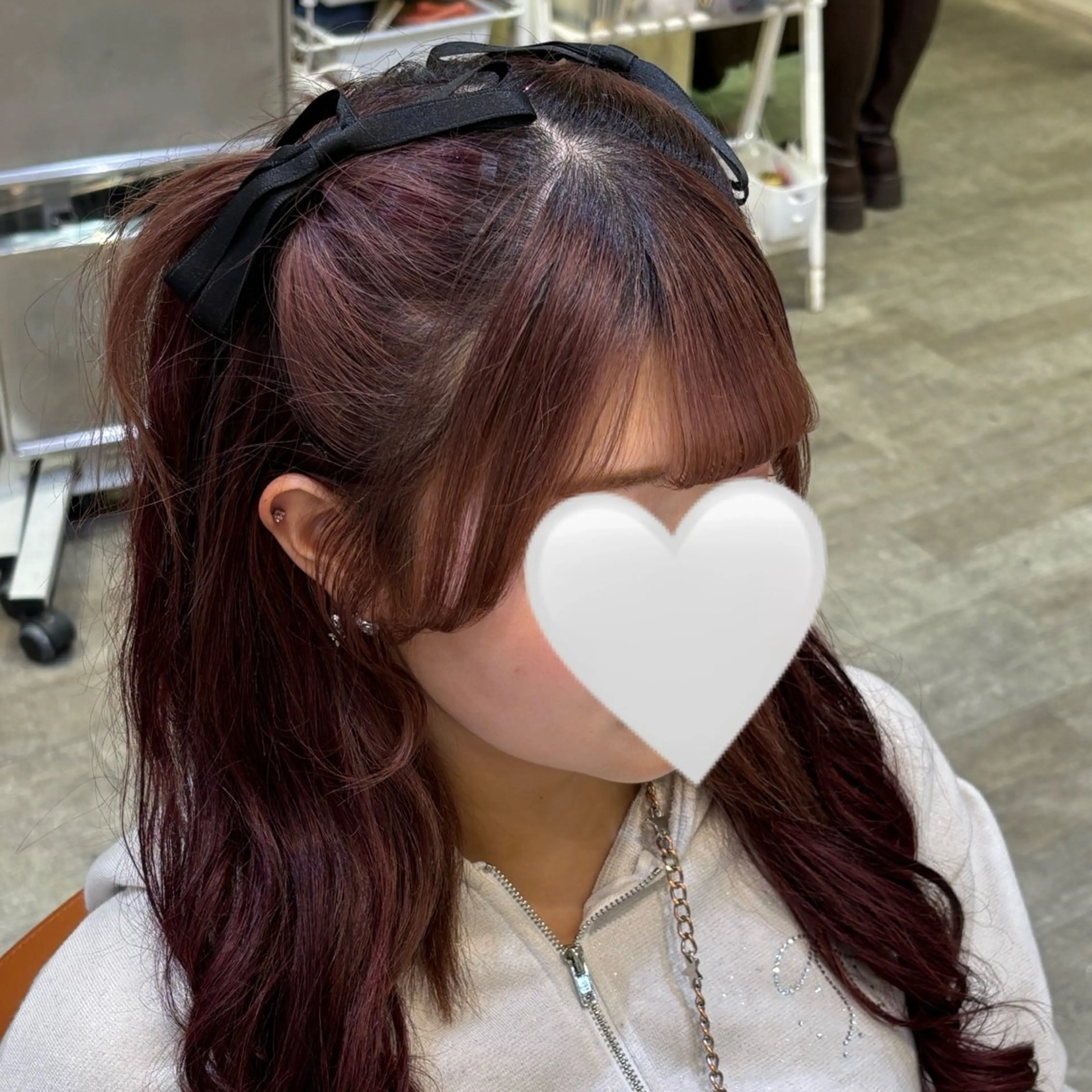 《垢抜け前髪で顔周りをかわいく🤍》                 前髪カットの写真