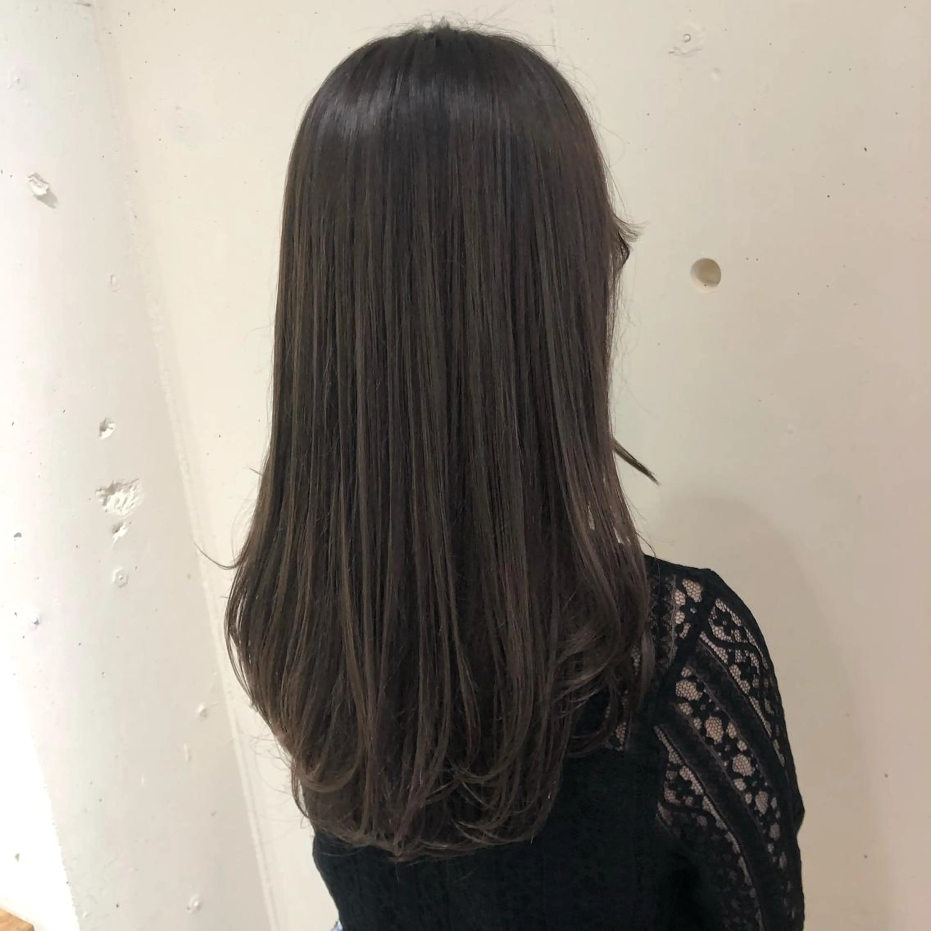 セミロング カラー パーマ ヘアアレンジ バレイヤージュ ブリーチ ショコラグレージュ 透明感カラー グラデーションカラー 【ツヤ髪美容師】 ツダケイスケのヘアスタイル