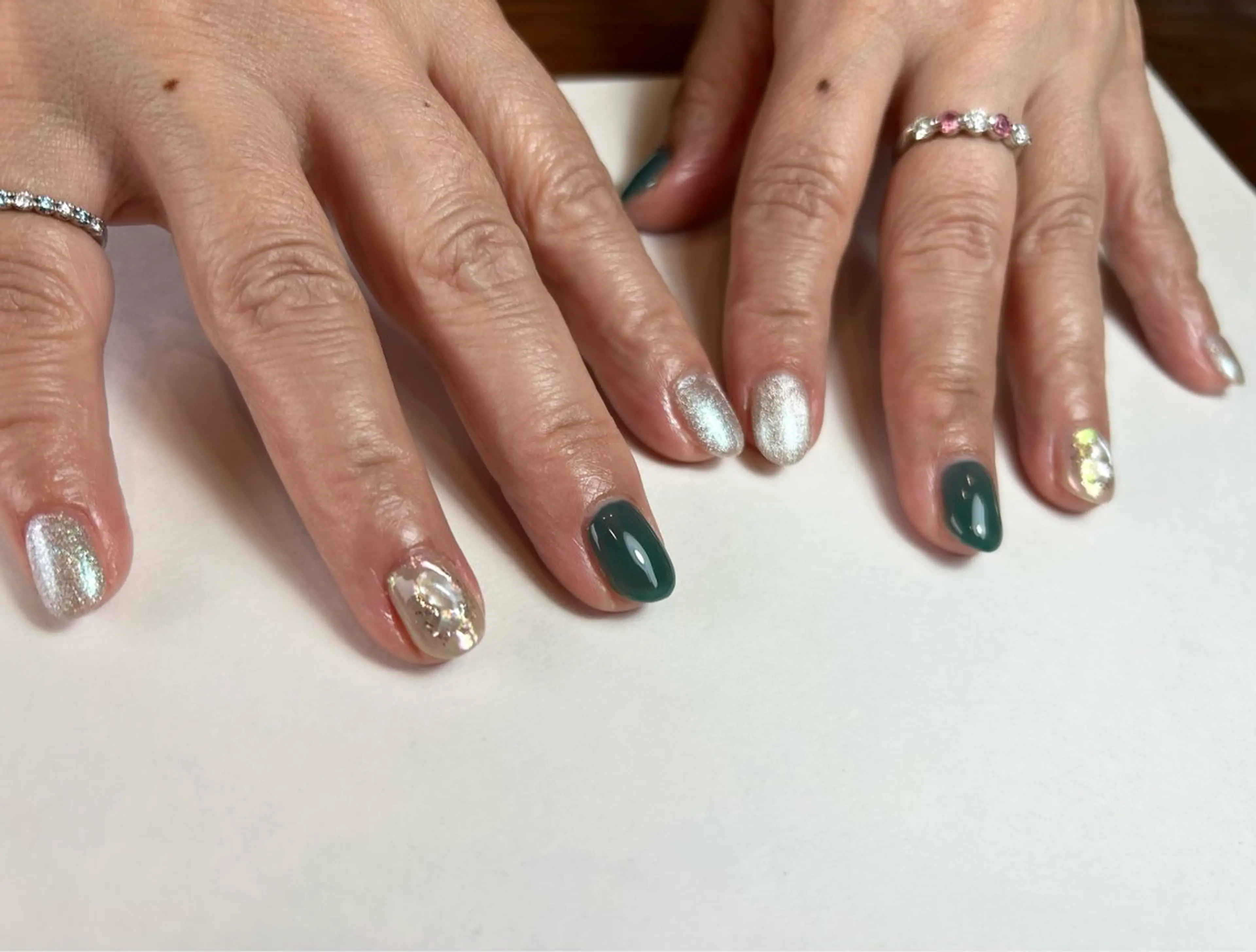 ネイル マグネットネイル 夏ネイル ハンドネイル le_rire _nailのネイルデザイン