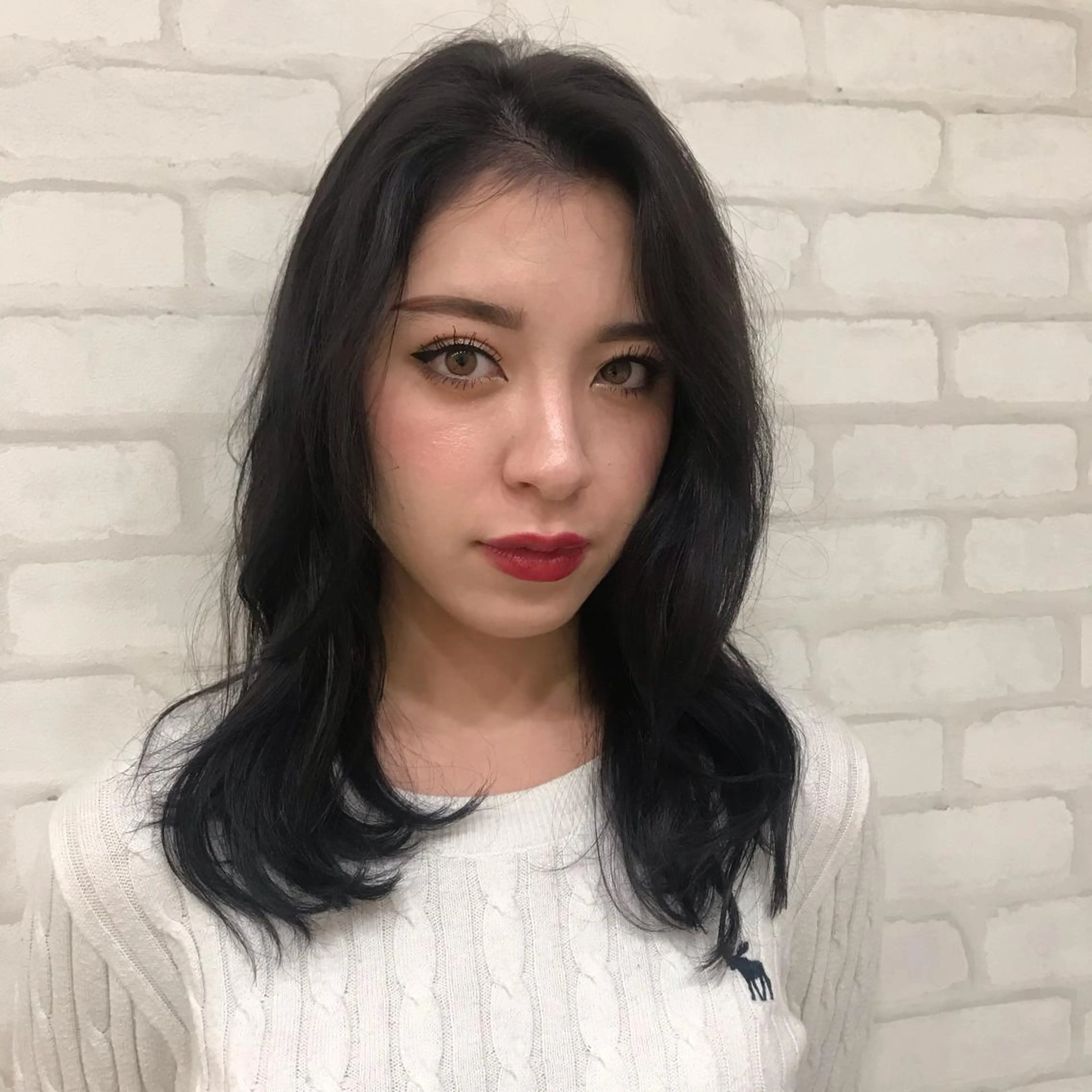 ミディアム カラー abilita AZUSAのヘアスタイル