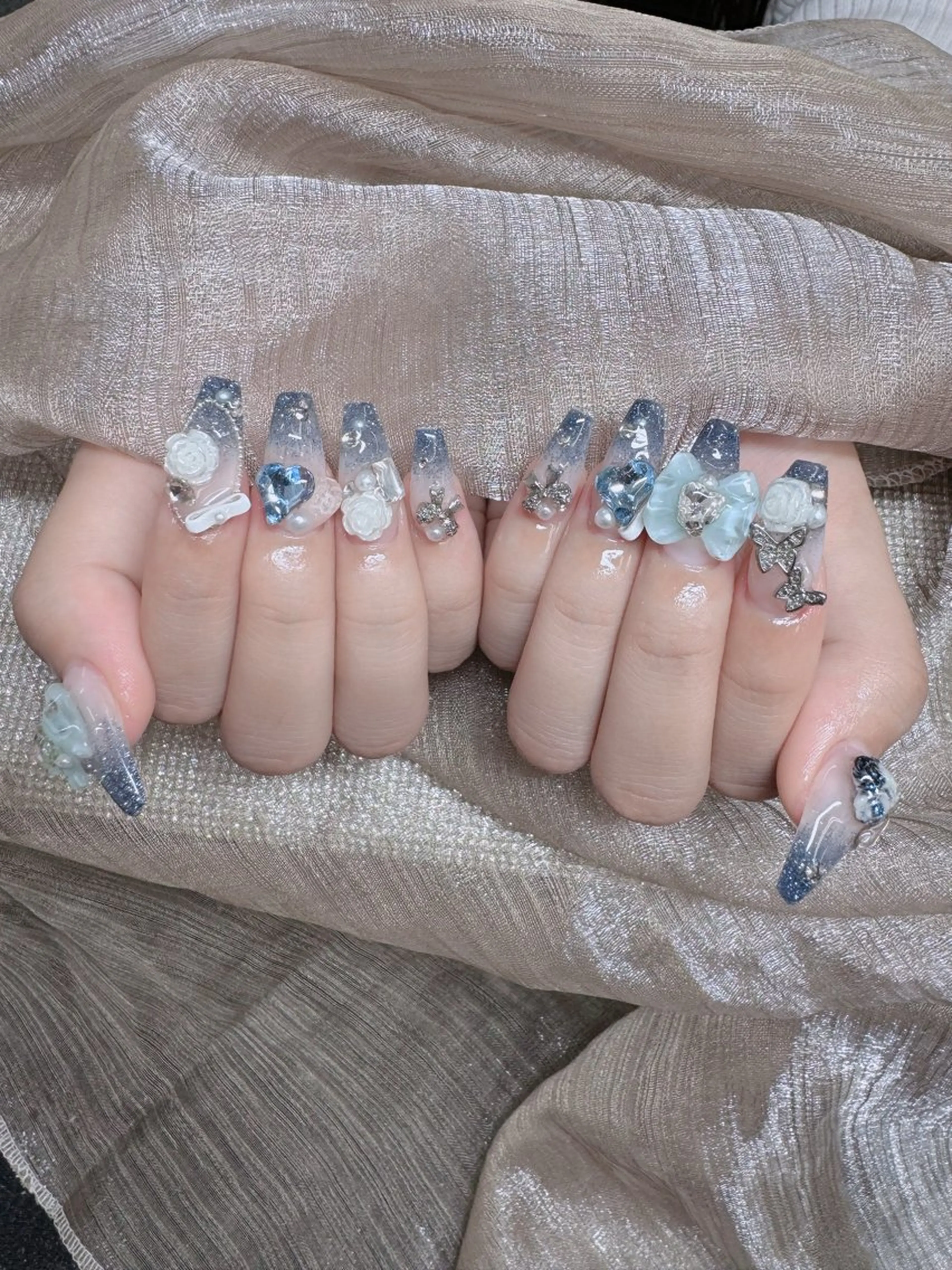 ネイル フレンチネイル ジェルネイル ガラスフレンチ ハロウィン ハート H.baby Nail Salonのネイルデザイン