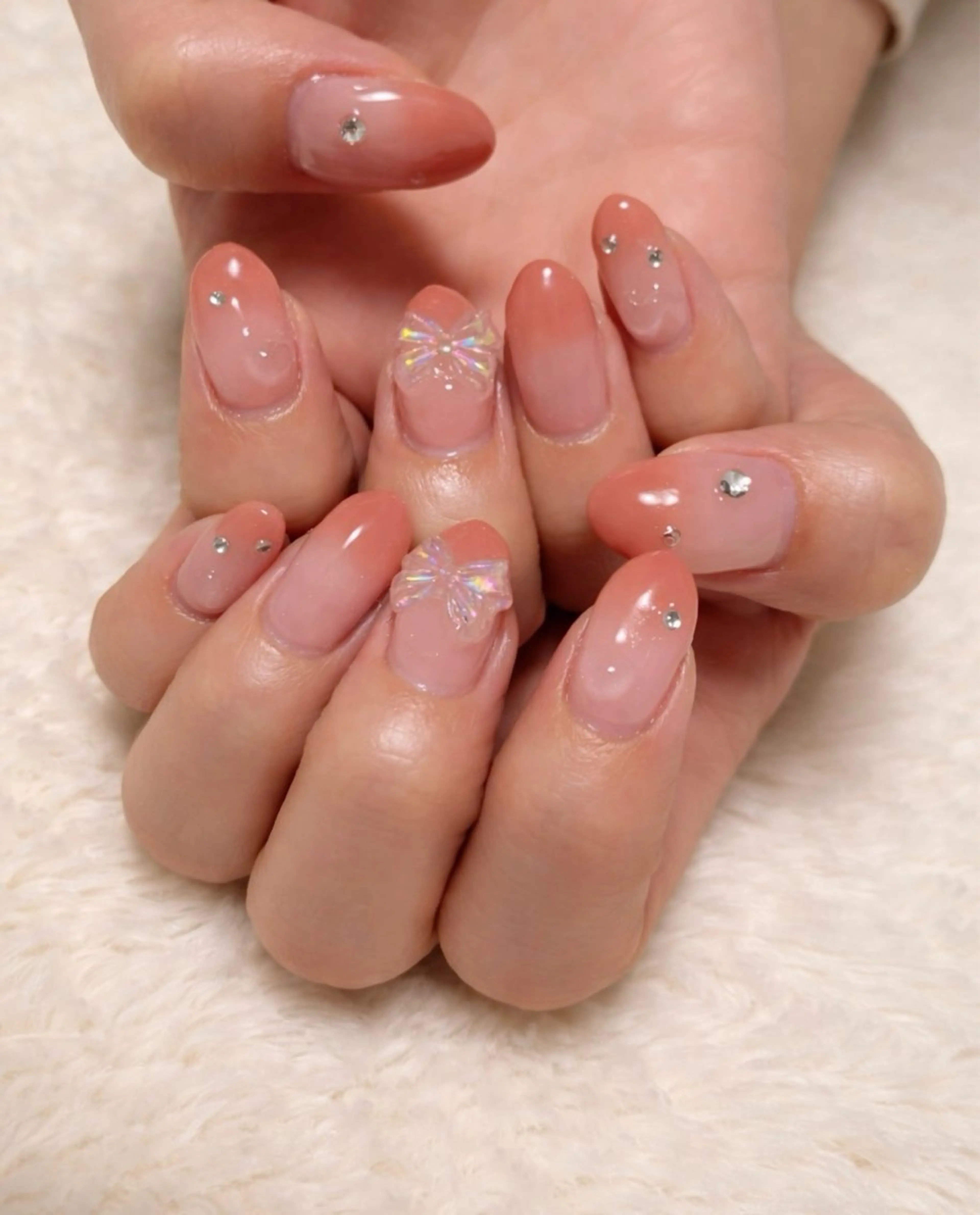 ネイル オーロラネイル グラデーション ハート ピンク ぷっくりネイル nail lumièreのネイルデザイン