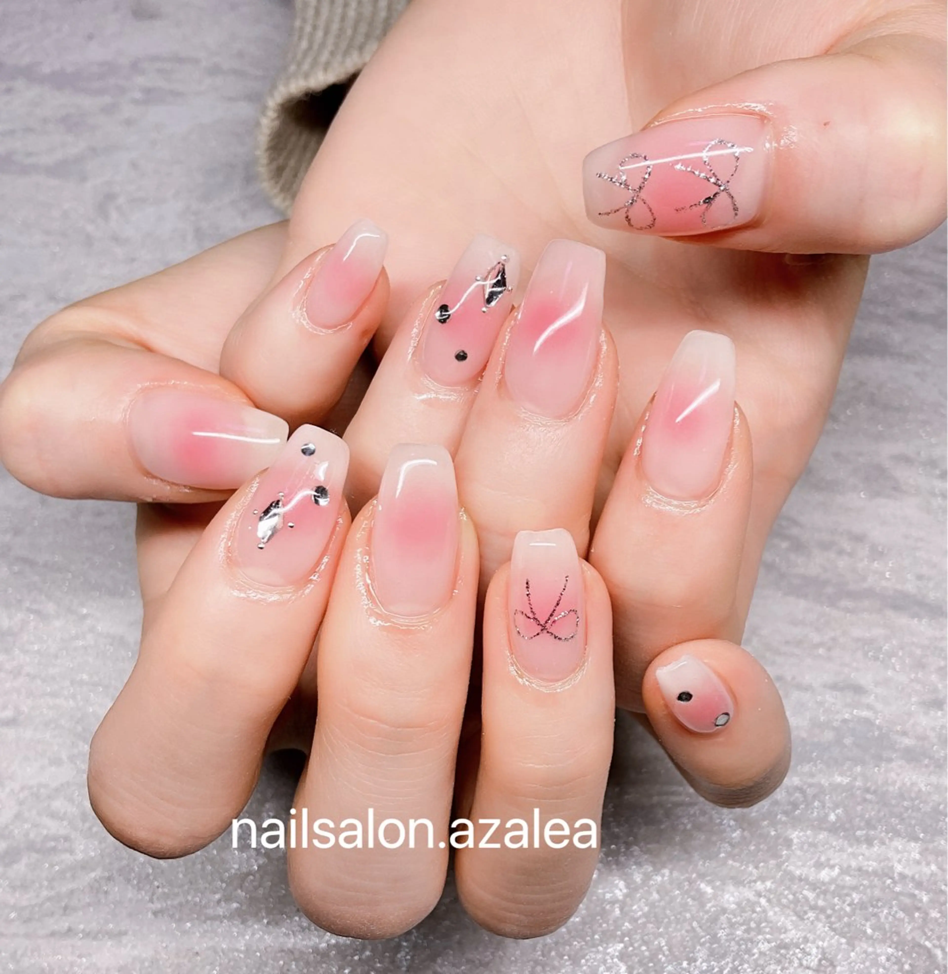 ネイル 長さ出し ハンドネイル R inのネイルデザイン