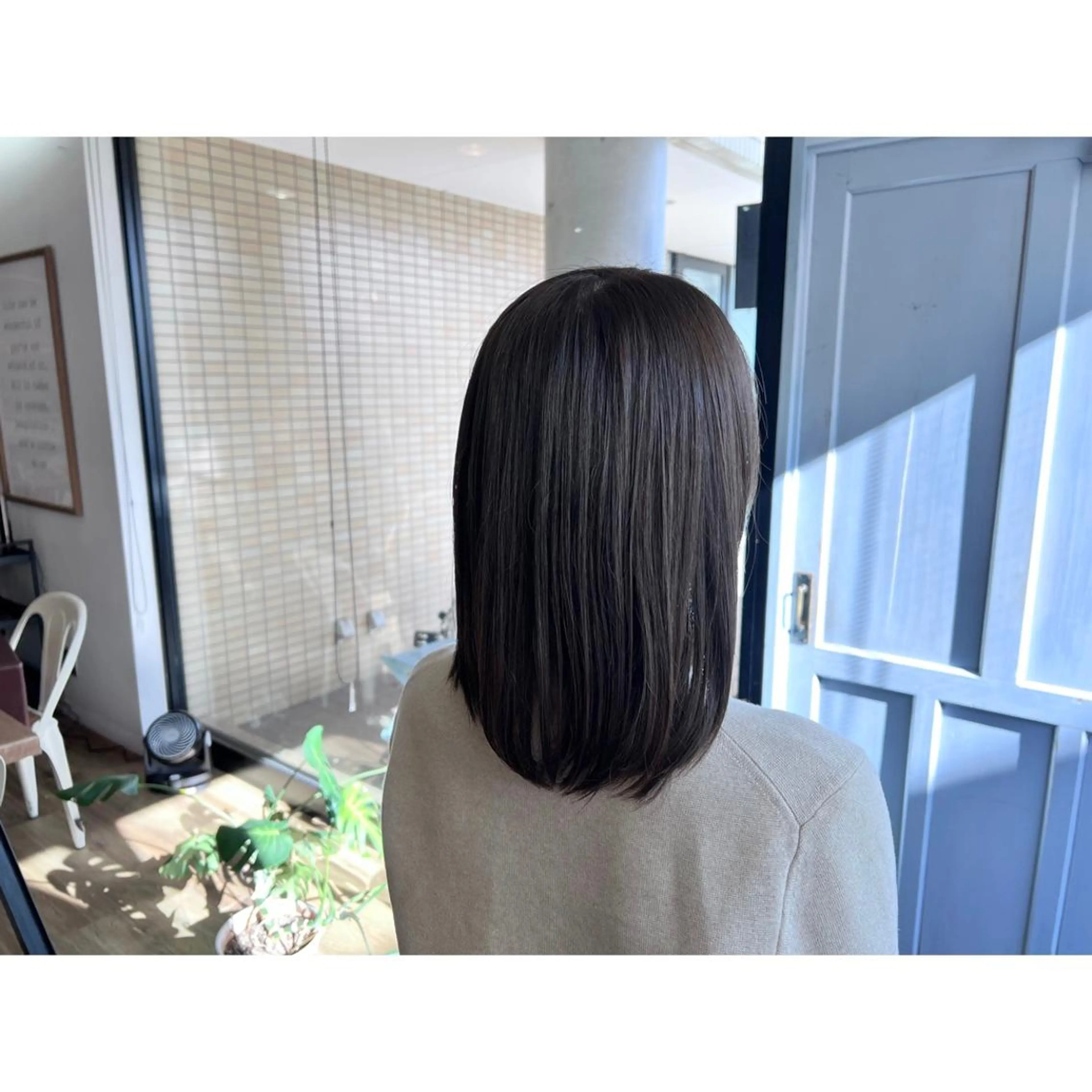 ロング カラー グレージュ ヘアカラー トリートメント ツキダテ ユイのヘアスタイル