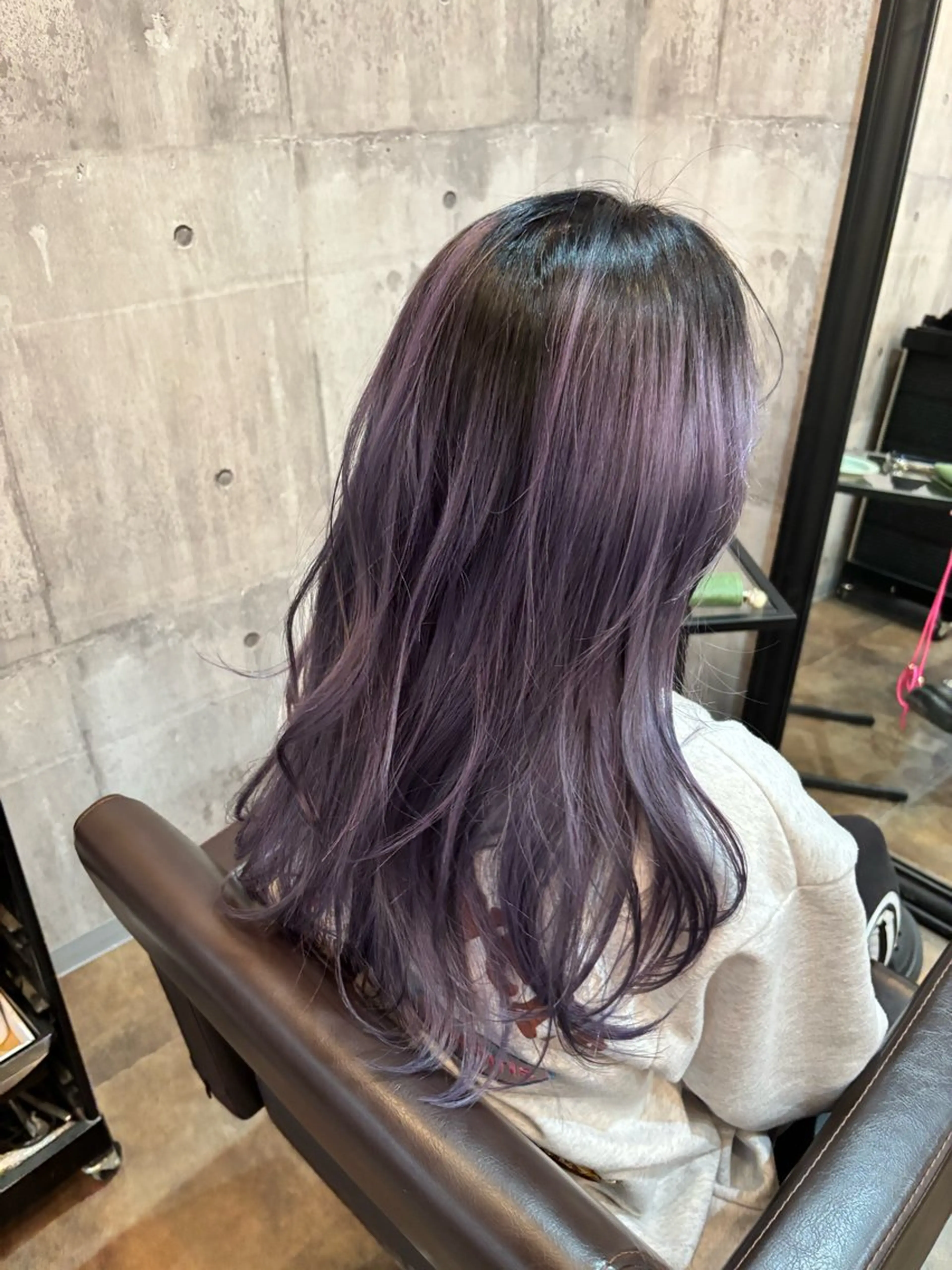 ロング パープルカラー 天使の輪໒꒱⋆ﾟ 量産中🎀のヘアスタイル