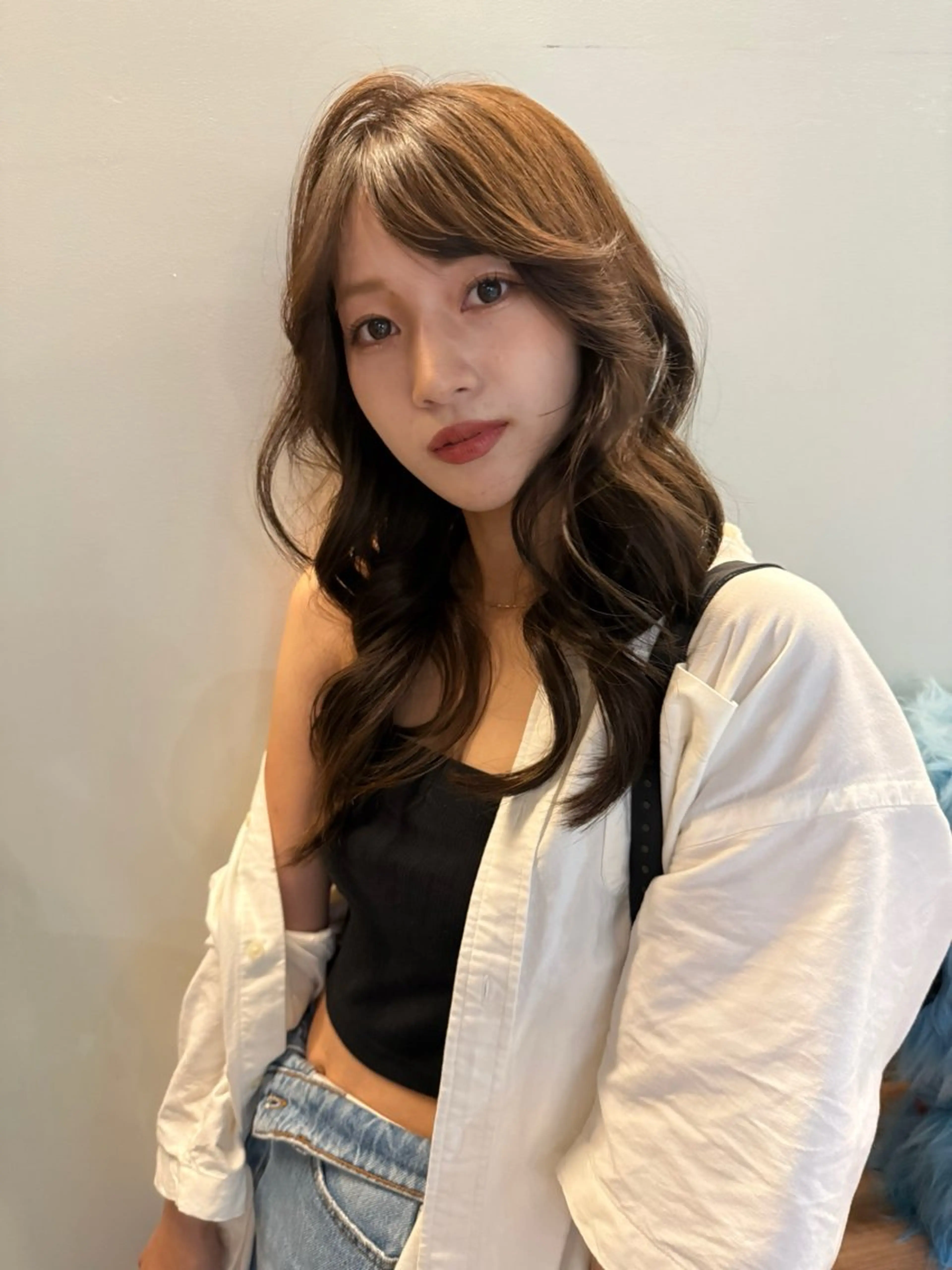 セミロング くびれヘア 顔まわりレイヤー 韓国風ヘア くびれレイヤー レイヤーカット カット ヘアカラー レイヤーカット\ウル フ　chinatsuのヘアスタイル