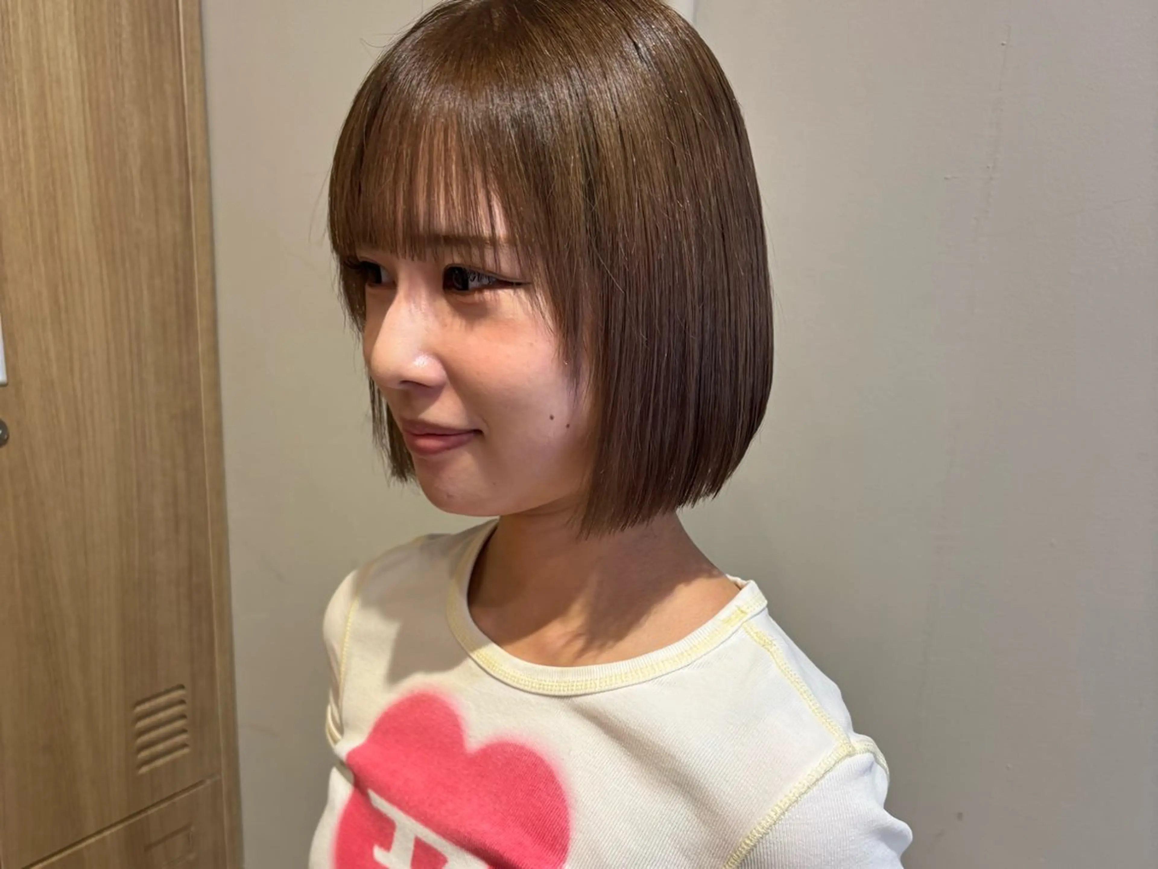 ミディアム ボブ LOREN＋透明感 オリーブhirokoのヘアスタイル