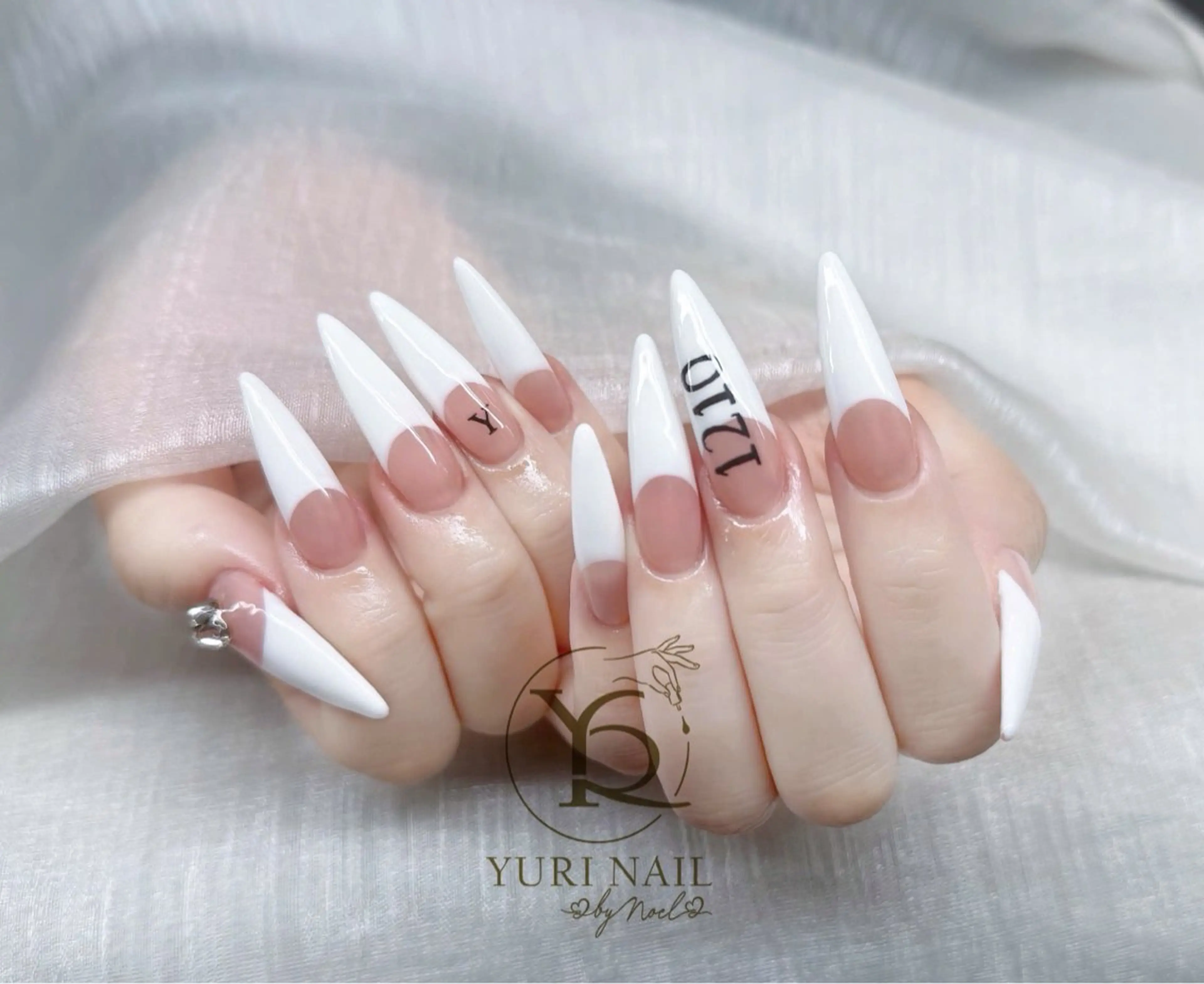 ネイル チークネイル フットネイル フレンチネイル グラデーション キラキラネイル ハンドネイル フットネイル ハンドケア YURI Nail Salon Funabashi所属・YURI Nail Funabashiのネイルデザイン